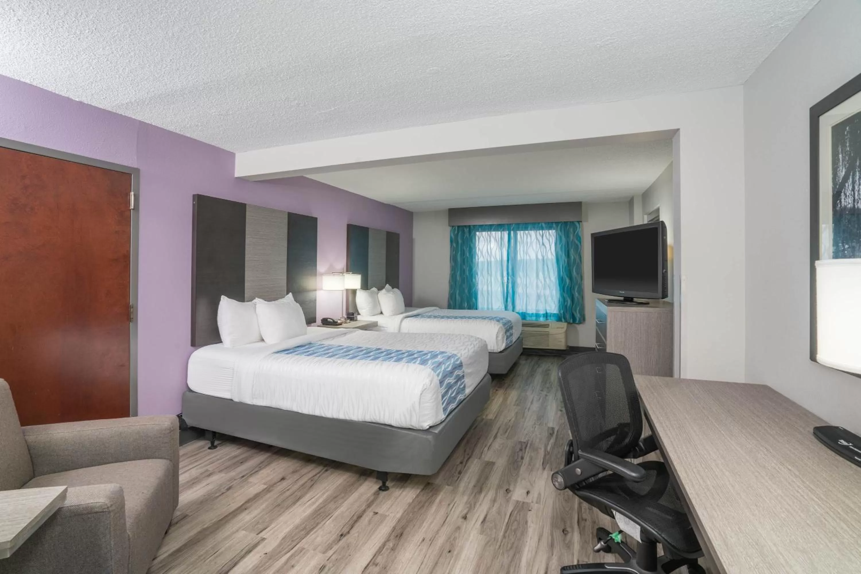 Bedroom, Bed in La Quinta by Wyndham Clarksville