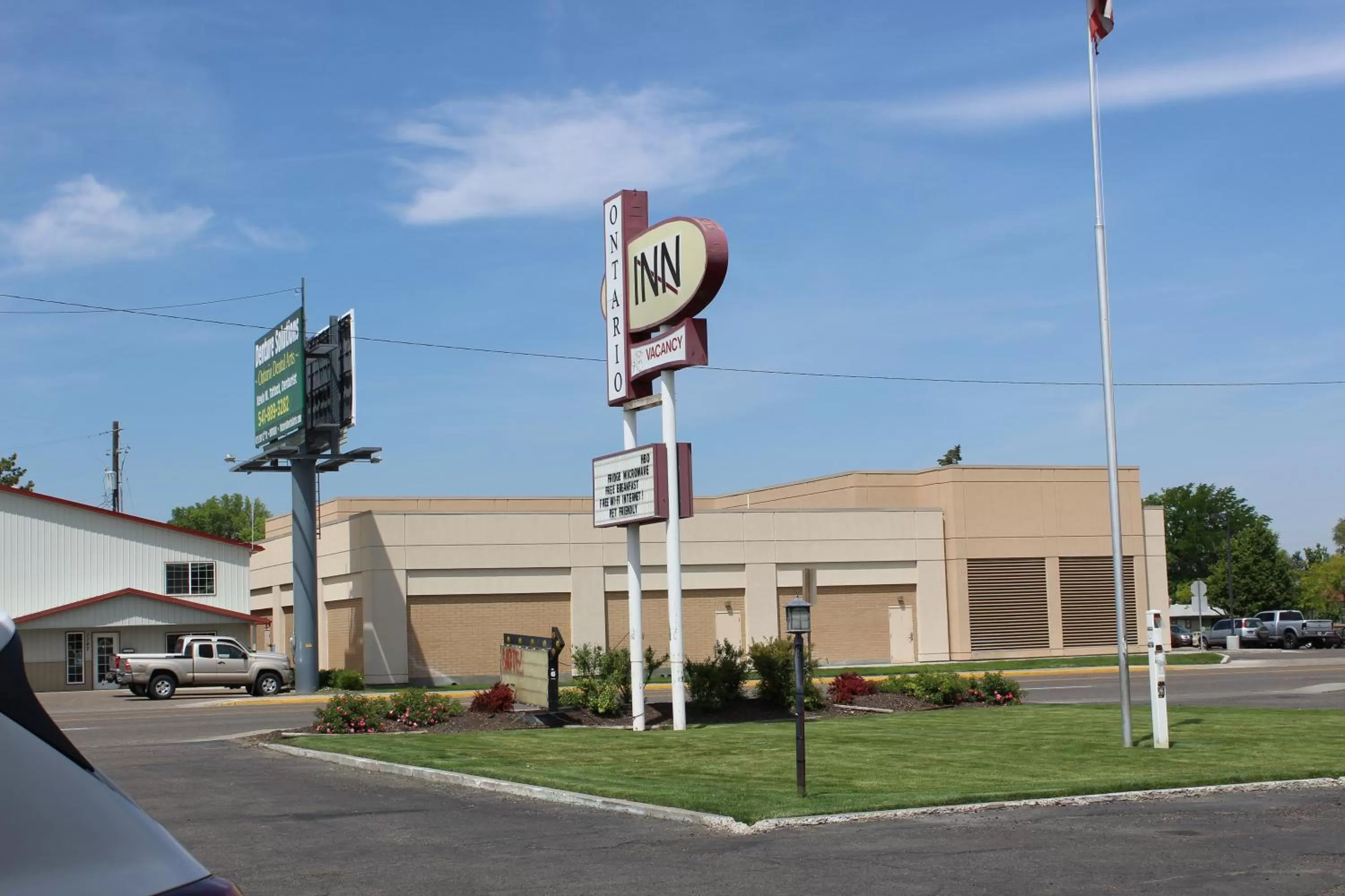 Property logo or sign in Ontario Inn