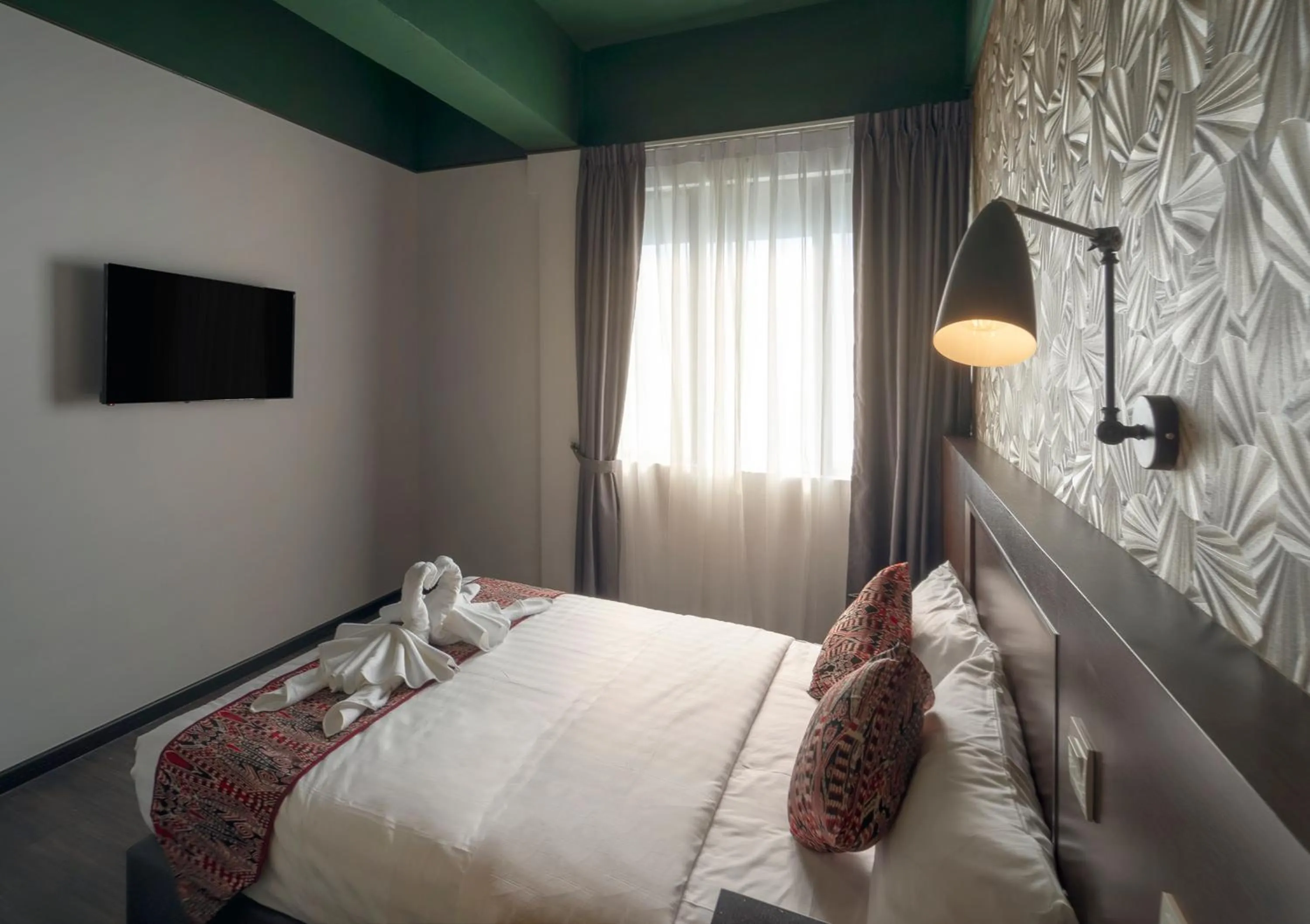 Photo of the whole room, Bed in East Riverine Boutique Hotel