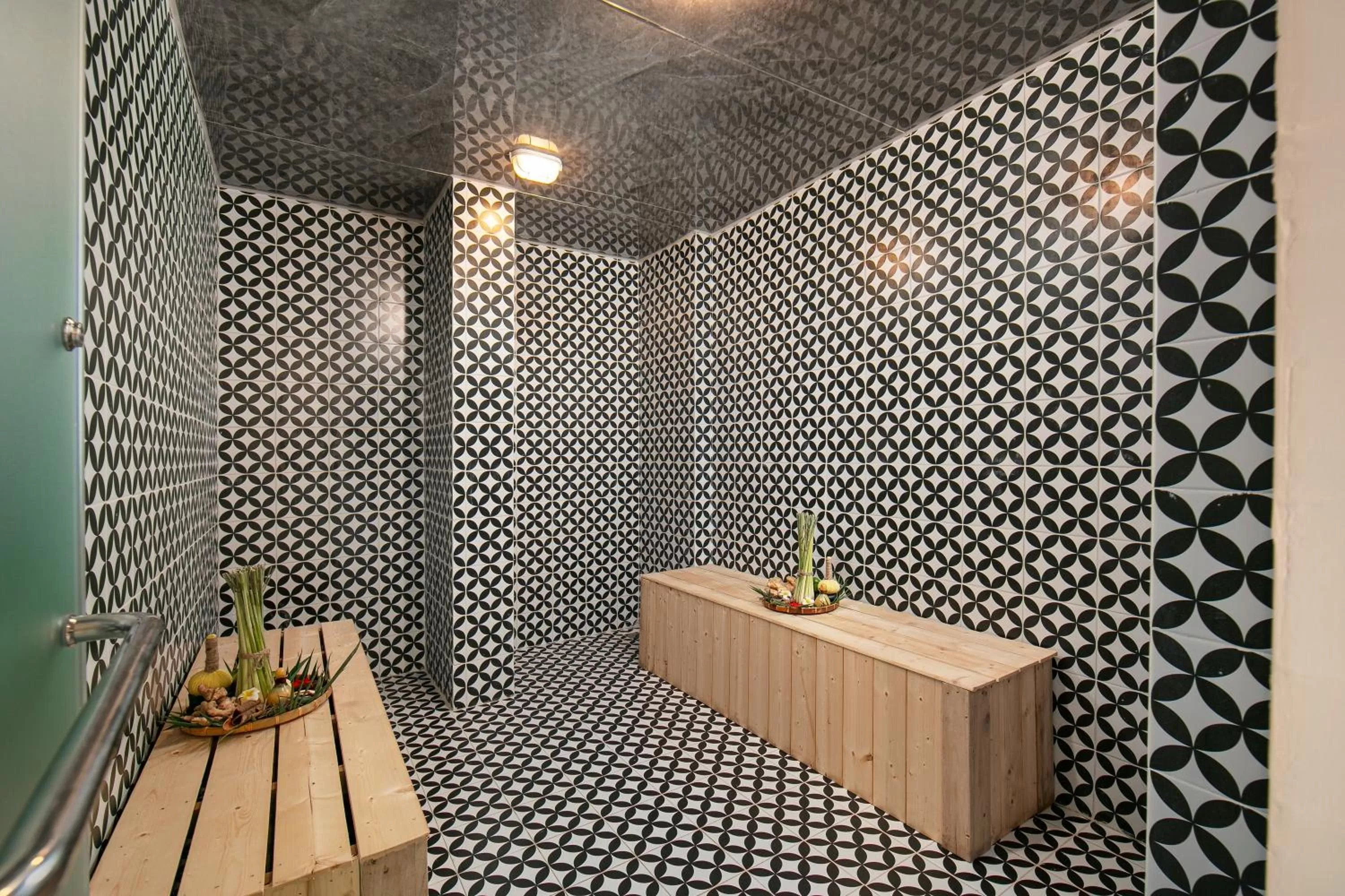 Sauna in Grand Sunrise Palace Hoi An- A Luxury Indochine Hotel & Spa