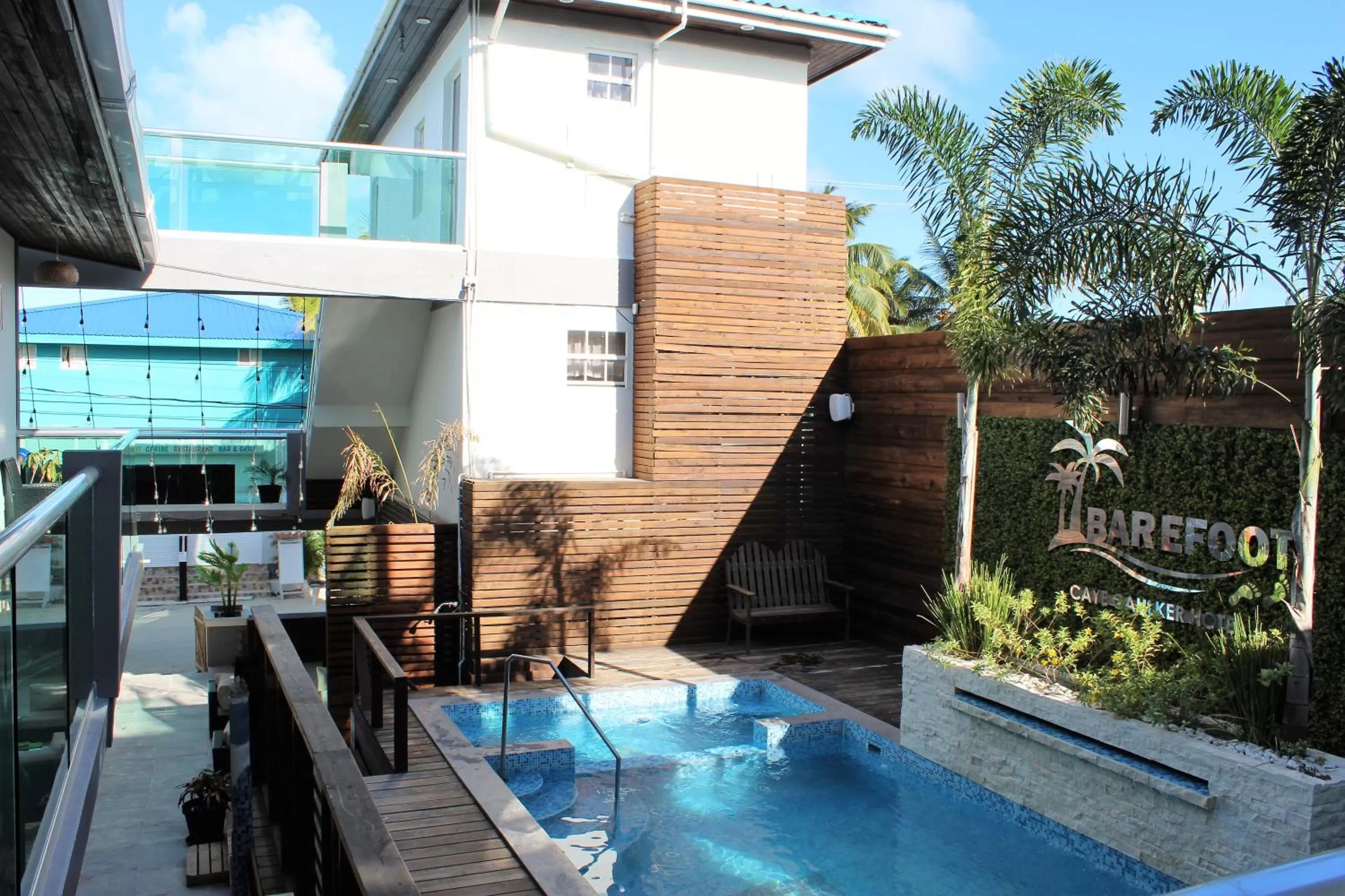 Pool view in Barefoot Caye Caulker Hotel