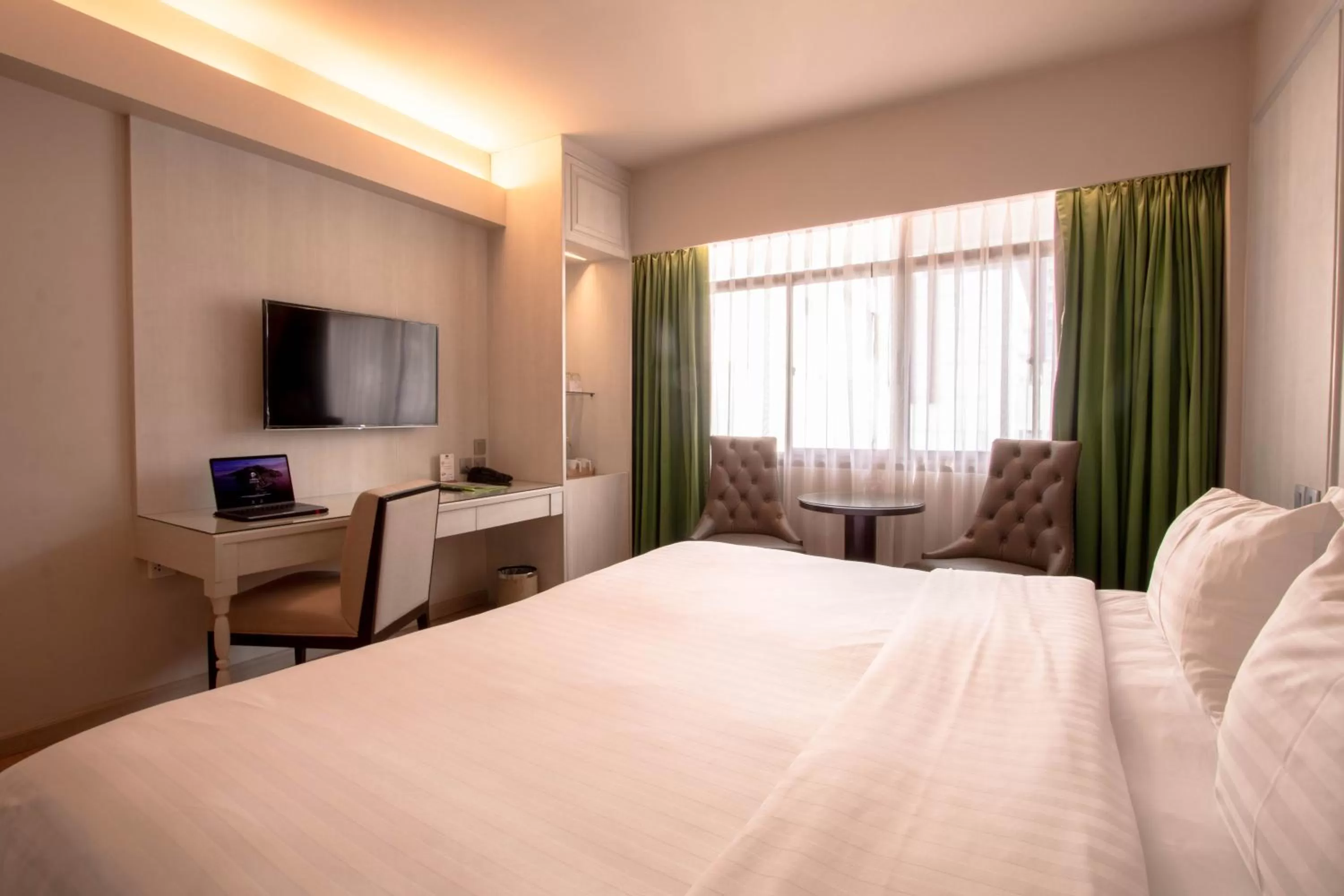 Bed in The Residence Rajtaevee Hotel