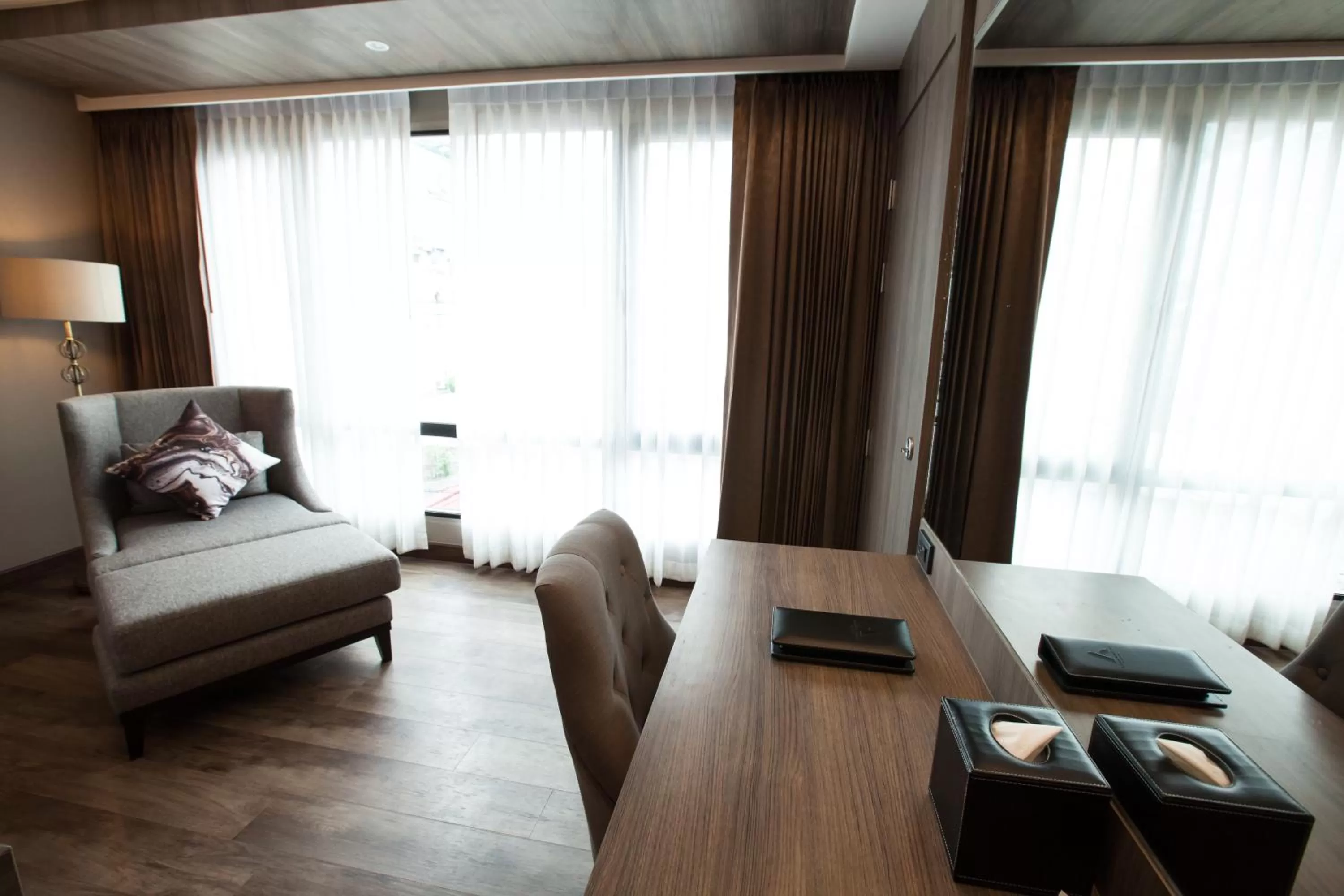 Seating area in Arte Hotel - SHA Extra Plus