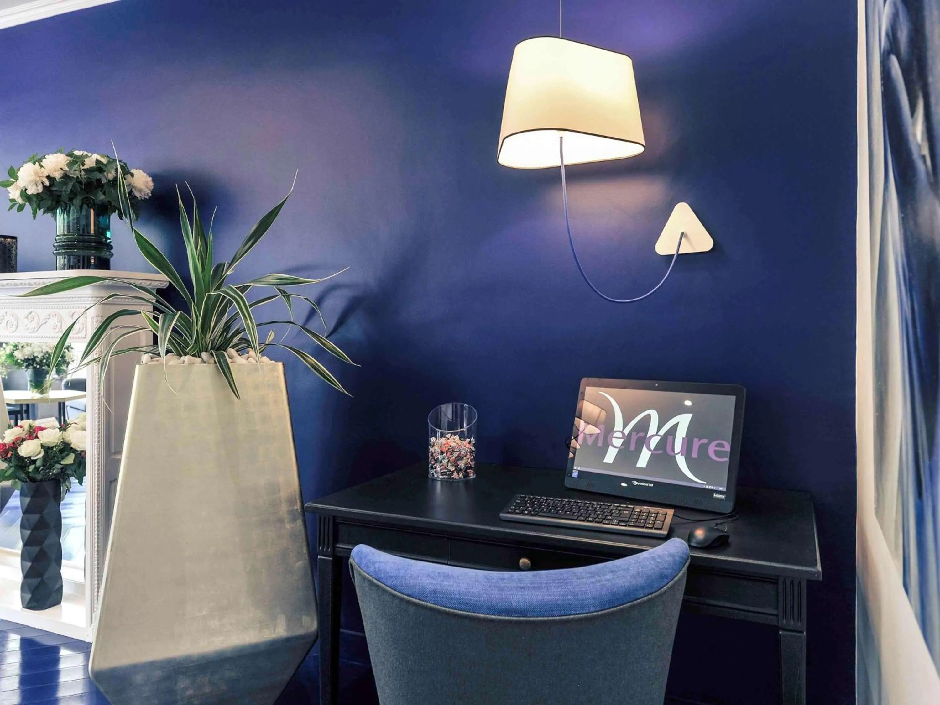 On site in Mercure Paris Saint Cloud Hippodrome