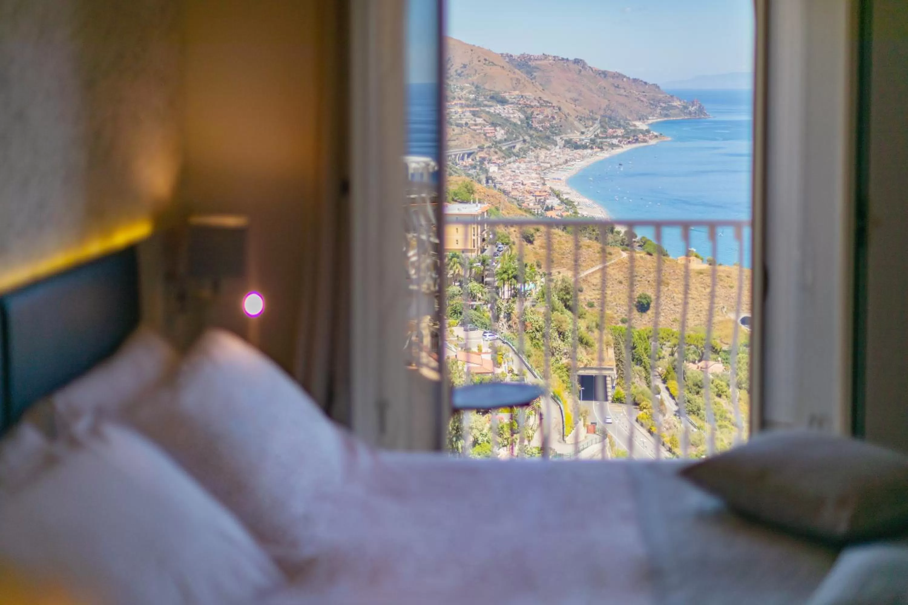 Photo of the whole room, Bed in Splendid Hotel Taormina