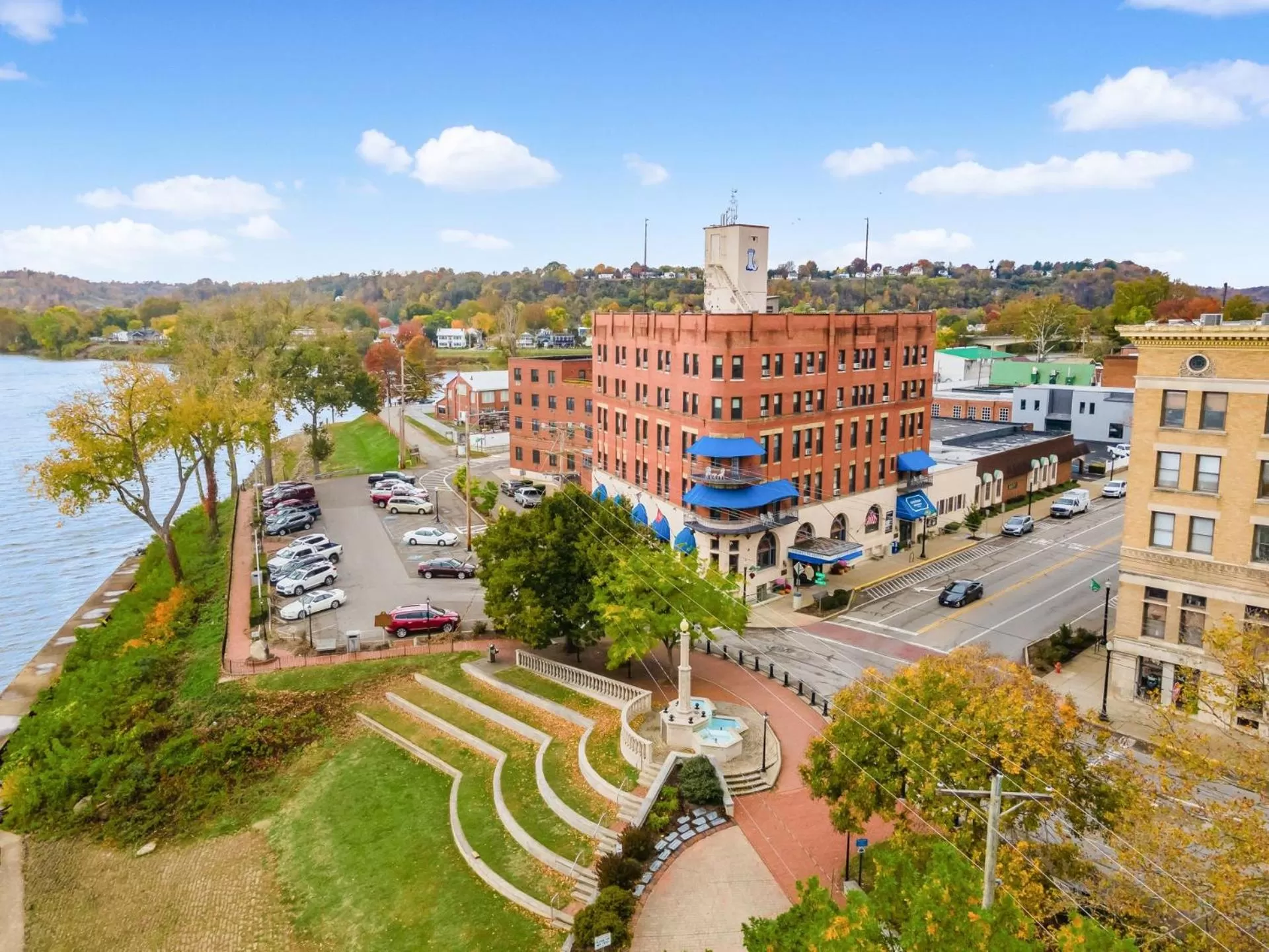 Property building in Lafayette Hotel Marietta