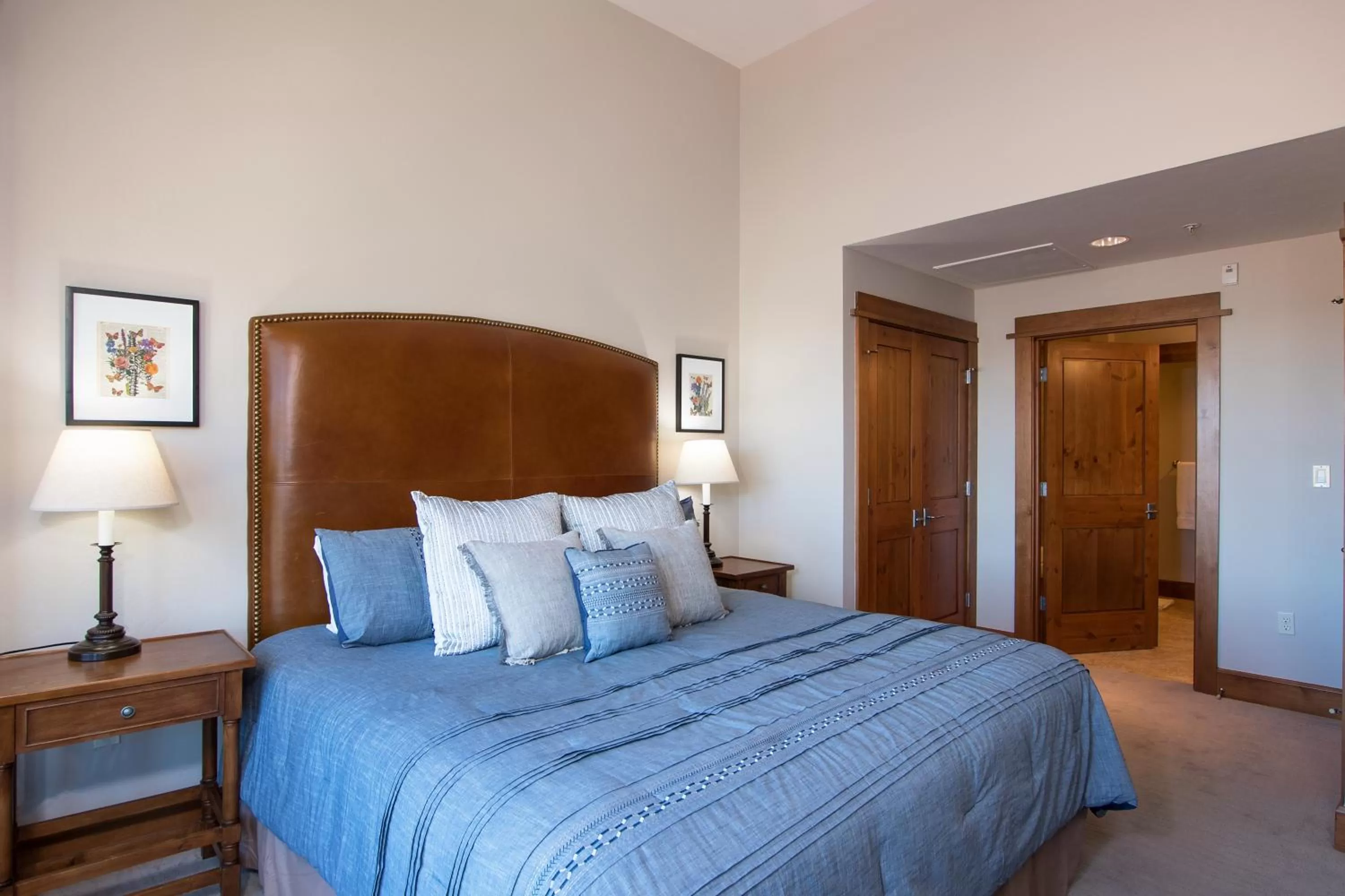 Bedroom, Bed in East West Hospitality at Tahoe