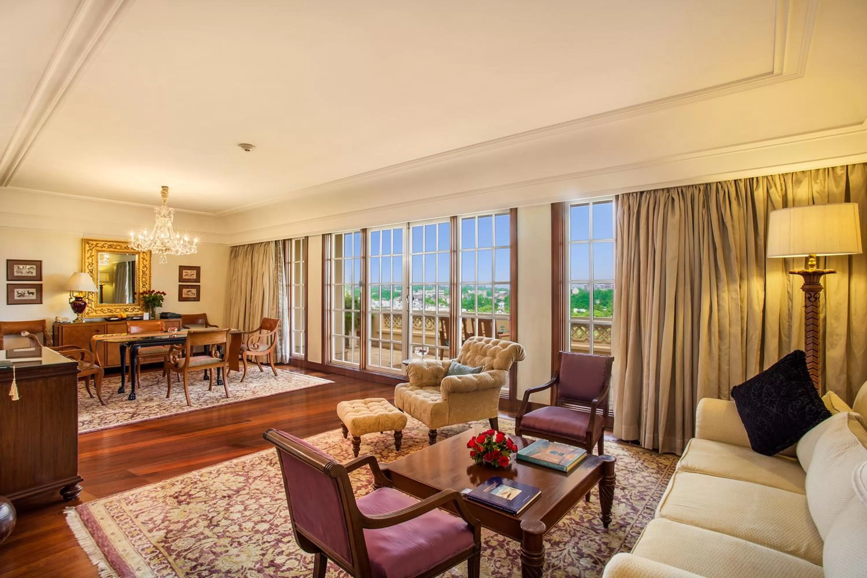 Living room in The Oberoi Amarvilas Agra
