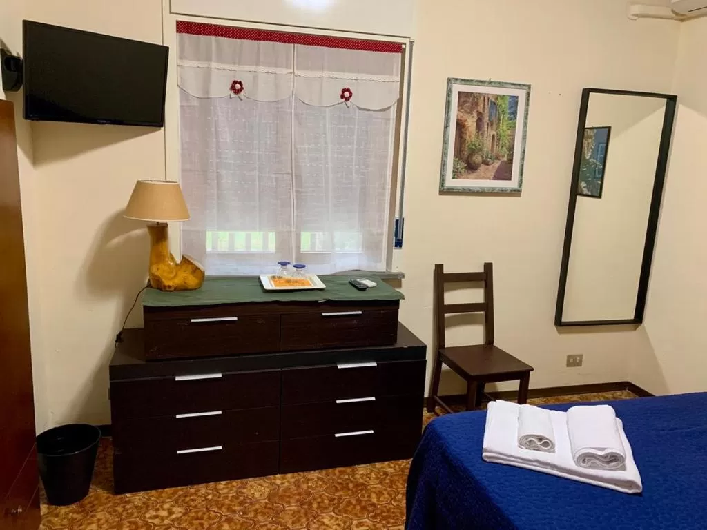 Photo of the whole room, Bed in b&b Casa di Antonio_Etna Vacanze