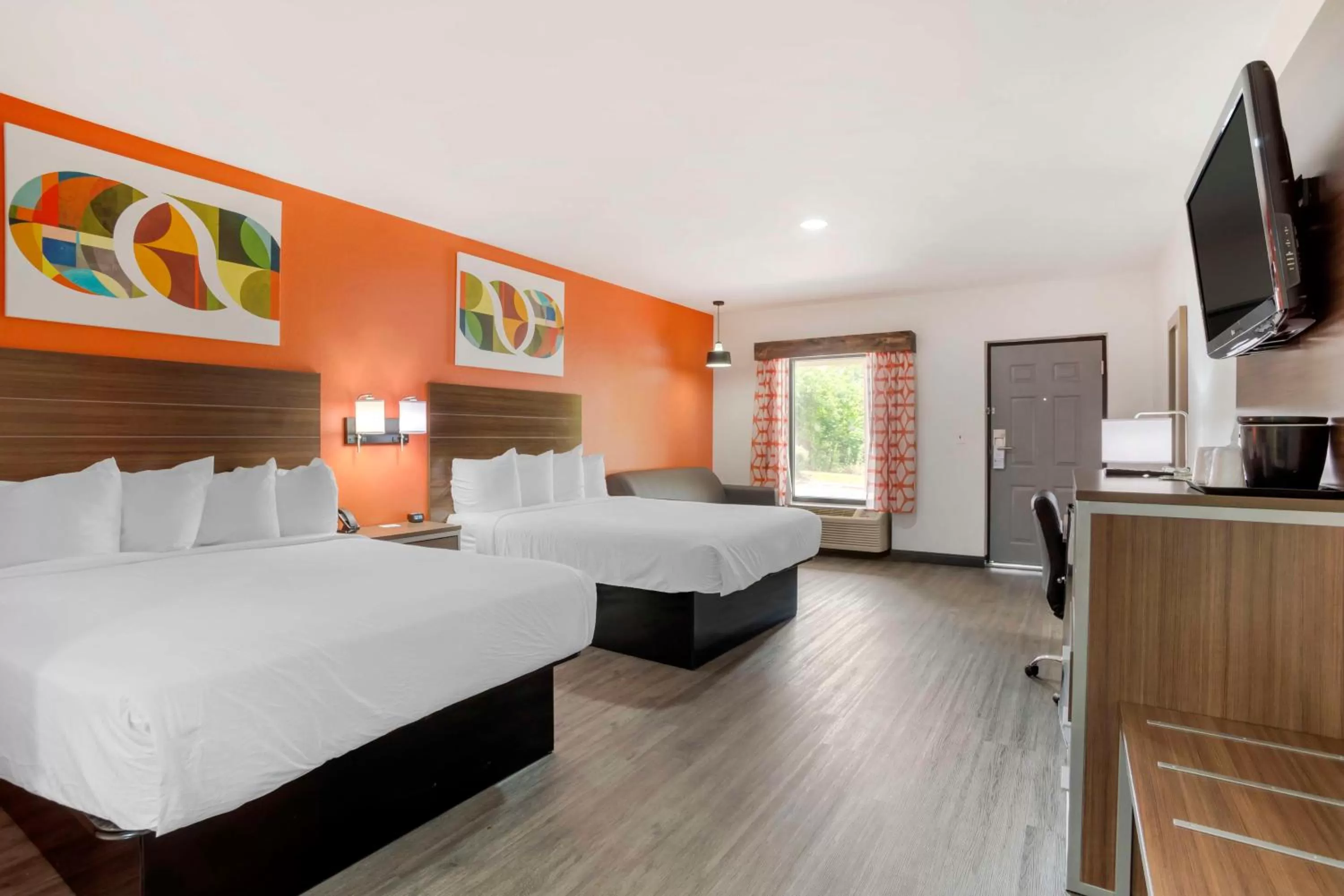 Bedroom, Bed in Best Western Statesville Inn