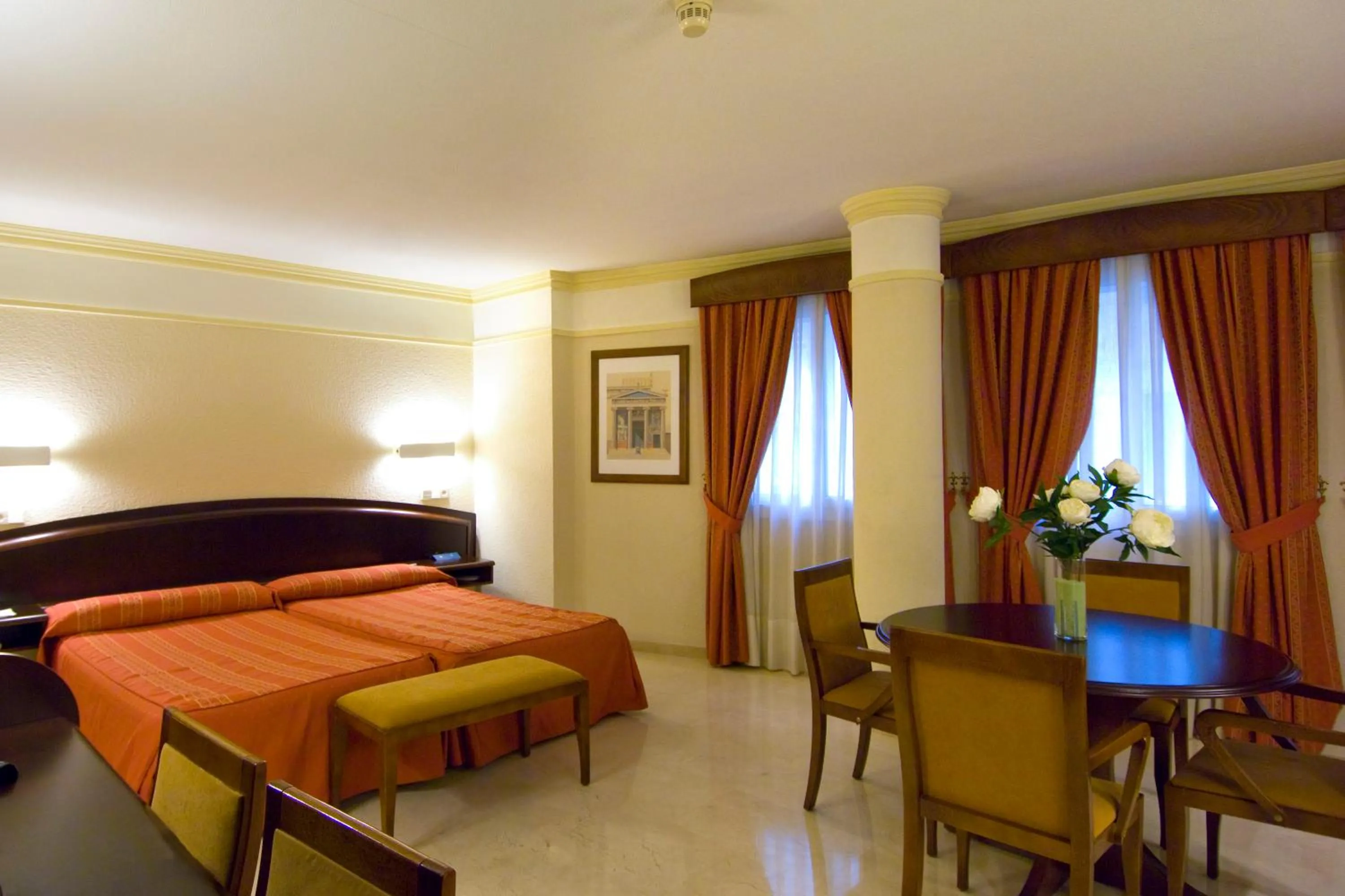 Bedroom, Bed in Hotel San Antonio