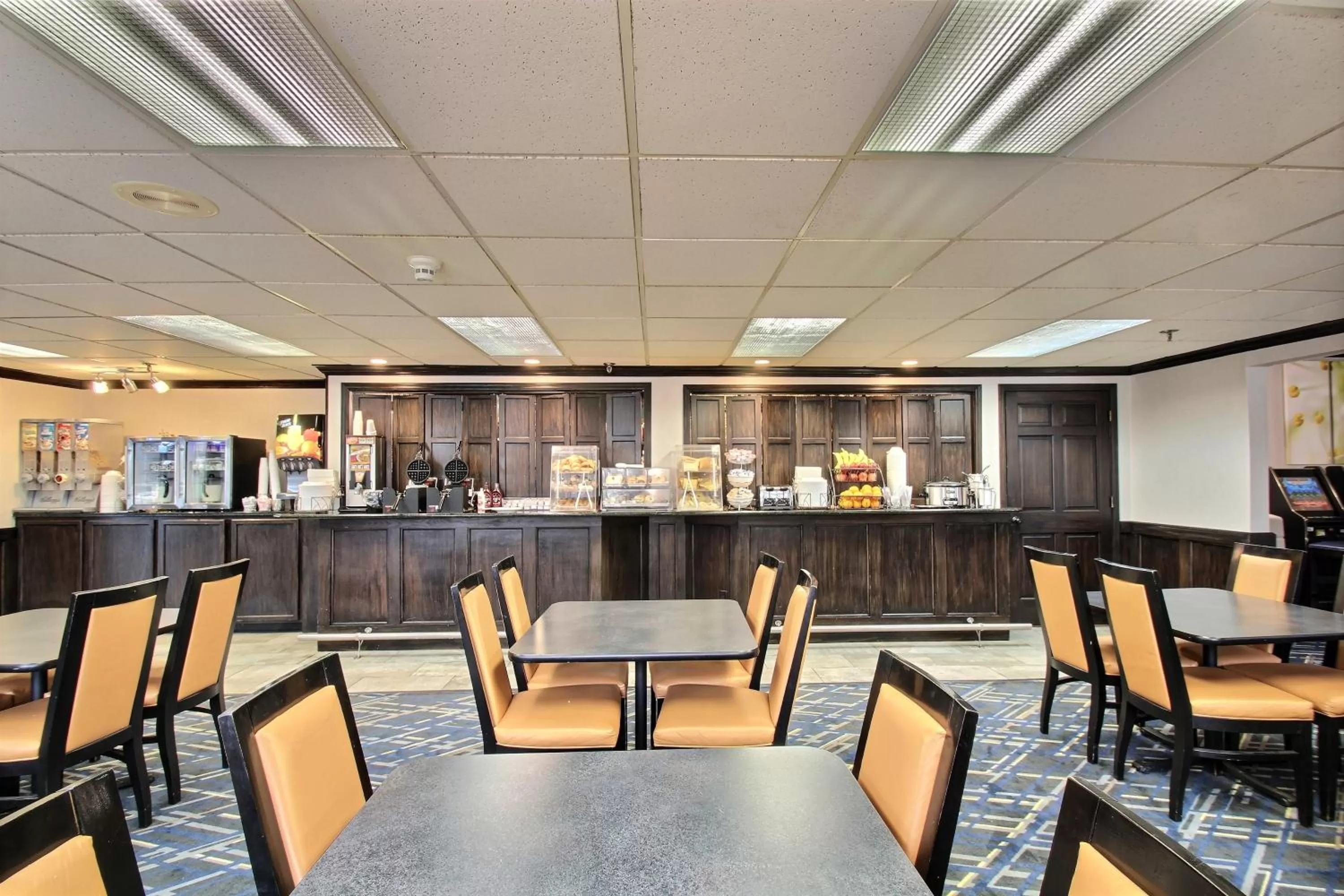 Restaurant/places to eat in Baymont by Wyndham Madison West/Middleton WI West