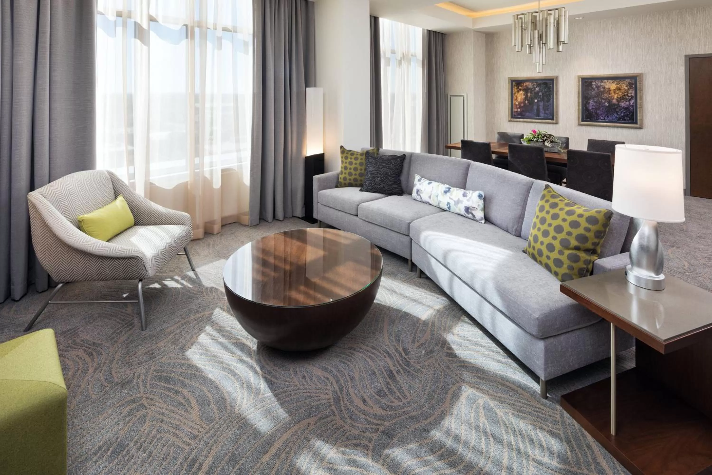 Photo of the whole room in The Westin Jackson