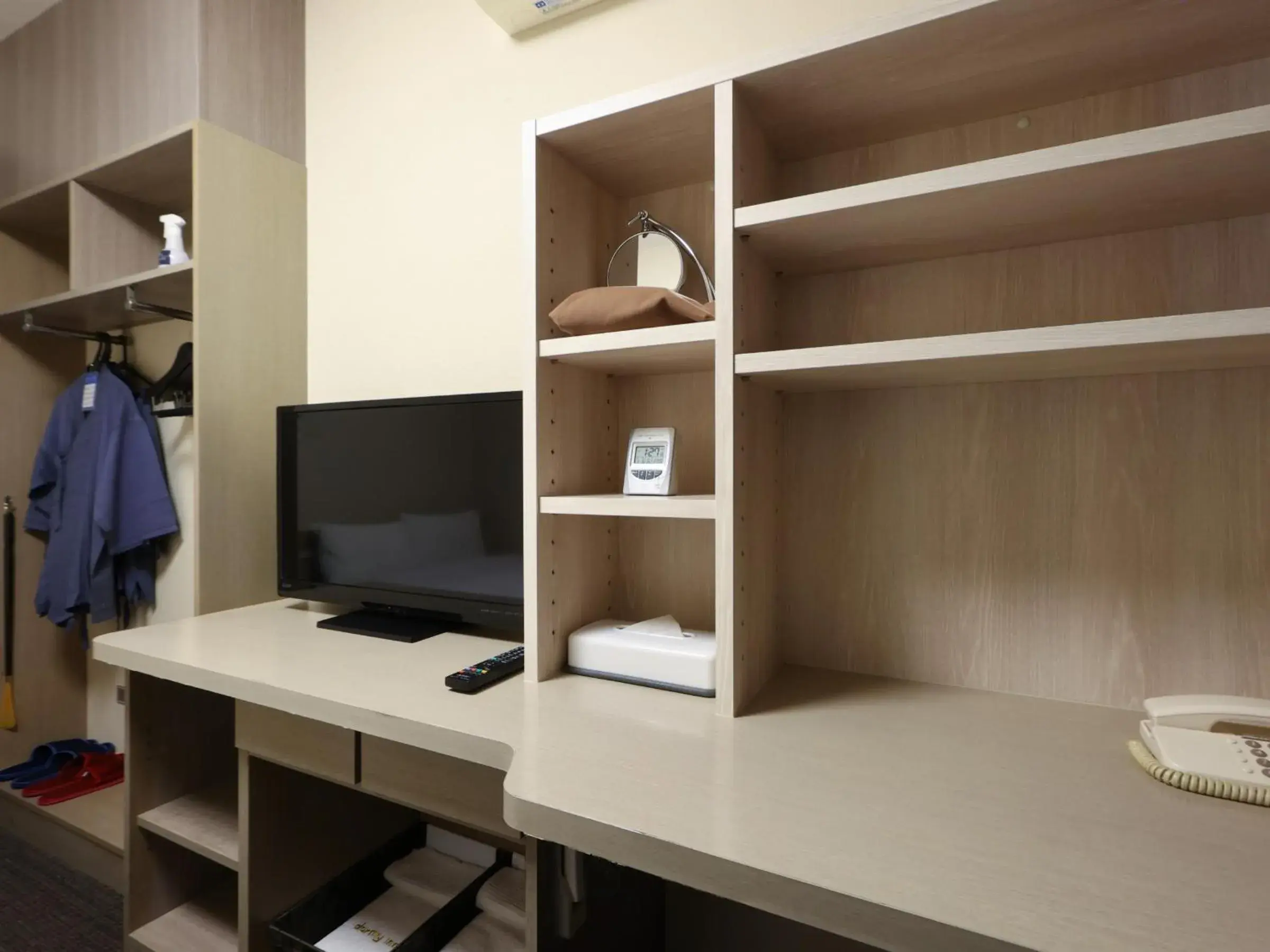 Residential Economy Double Room on River Side - Smoking - No Daily Cleaning in Dormy Inn EXPRESS Asakusa Residential Economy Double Room on River Side - Smoking - No Daily Cleaning in Dormy Inn EXPRESS Asakusa