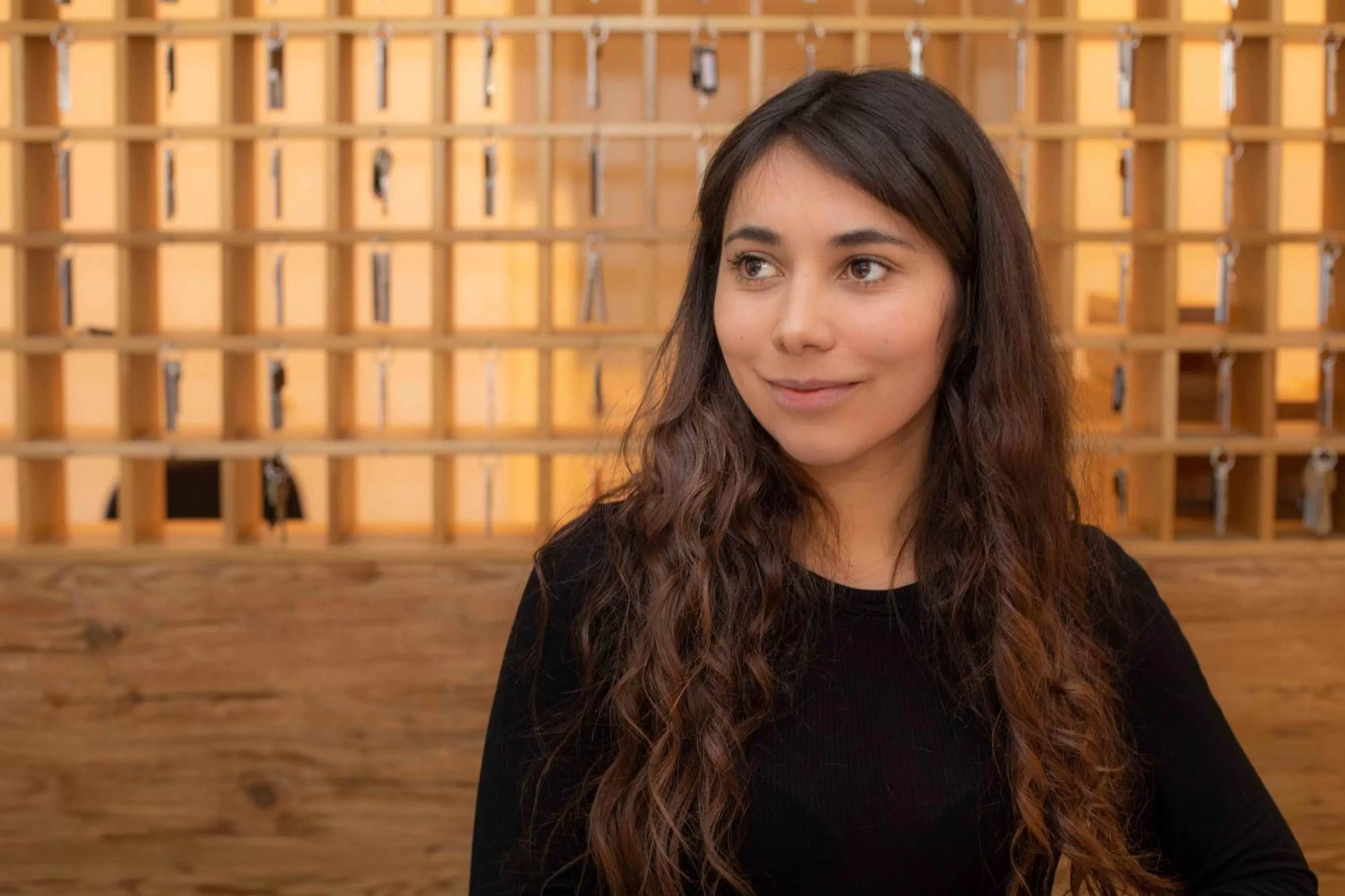 People in Downtown Vi Vadi Hotel