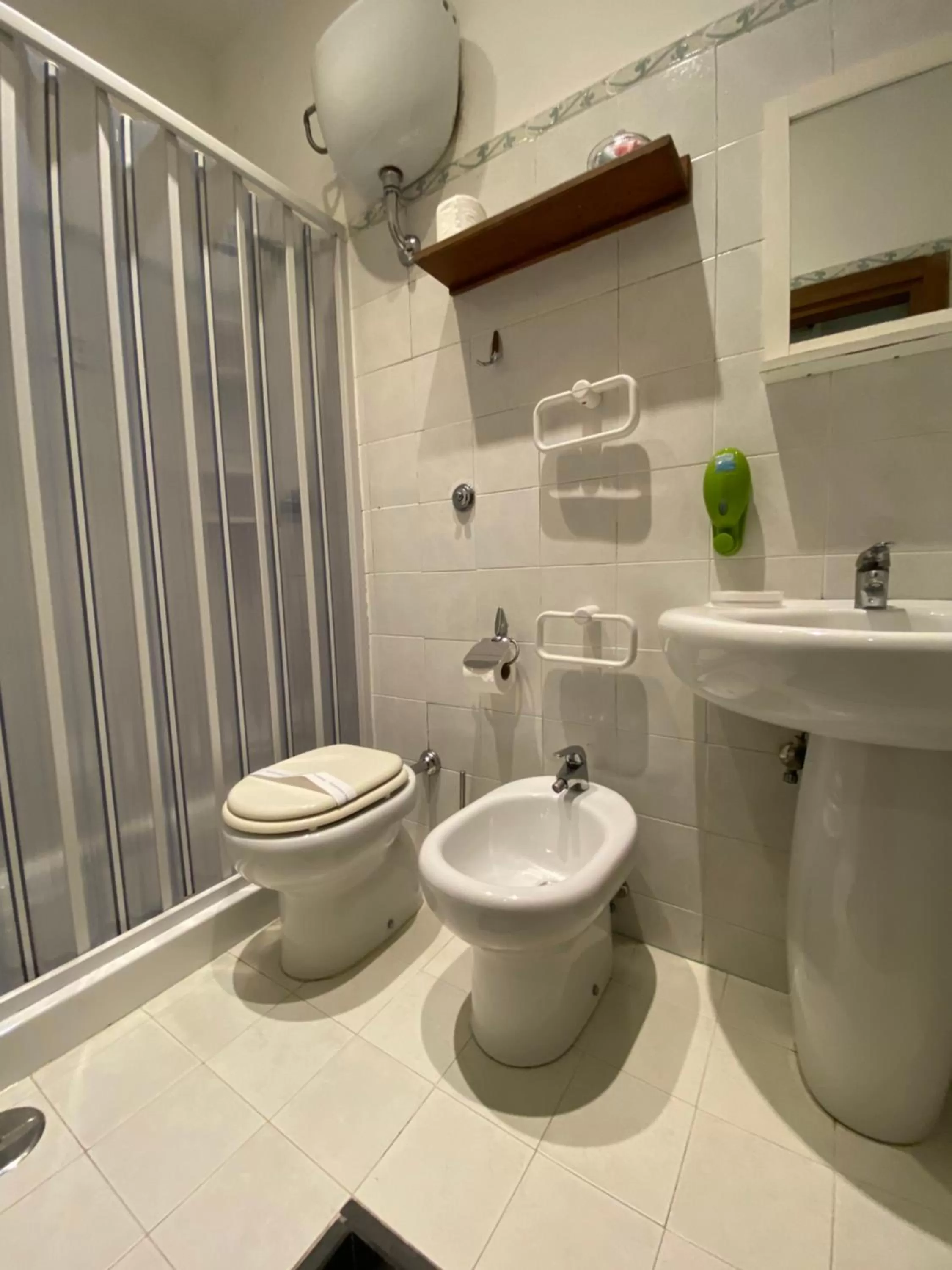 Bathroom in Bed & Breakfast Plebiscito Home