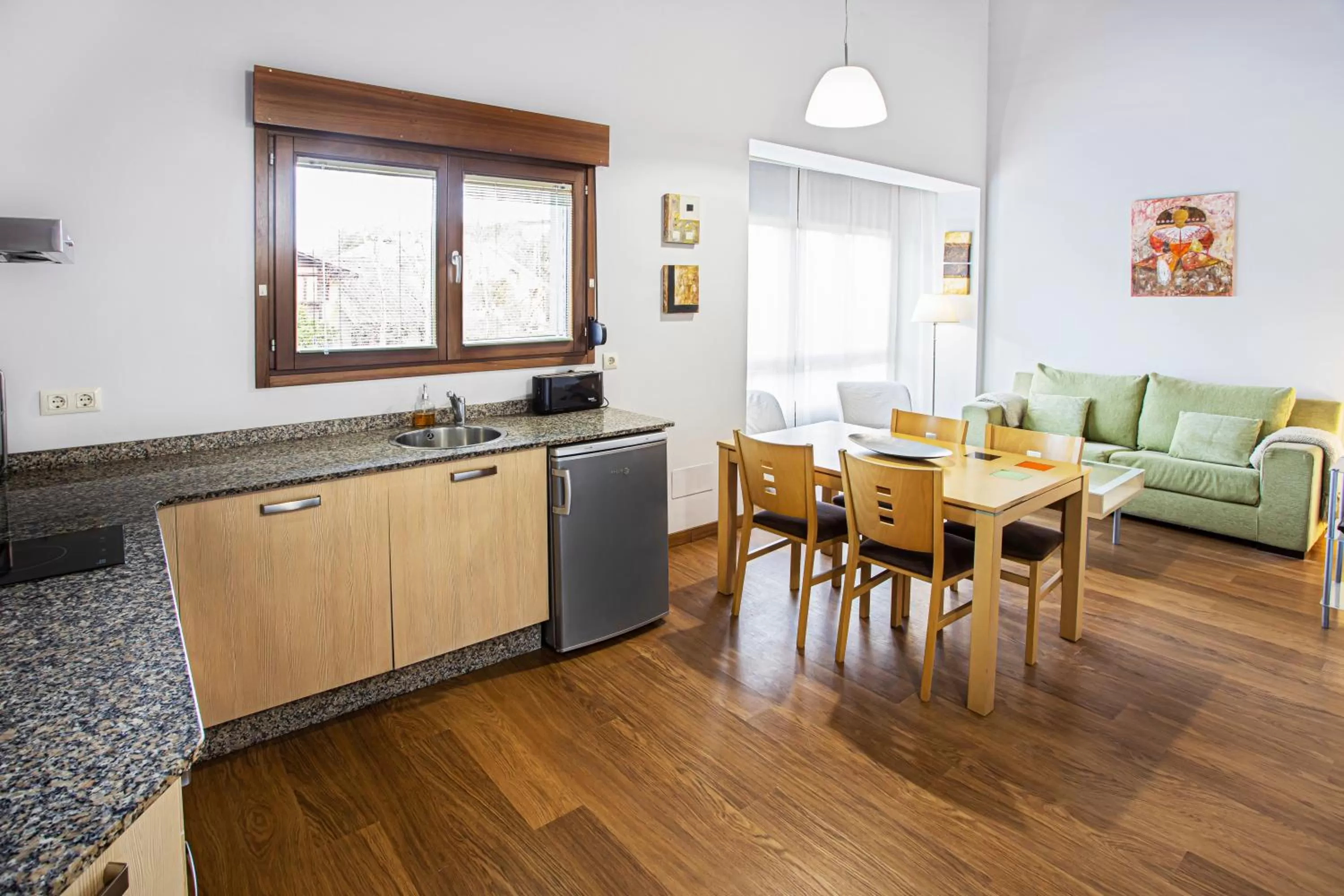 Kitchen or kitchenette in LA CASONA Encanto Rural - ApartaHotel SPA Llanes