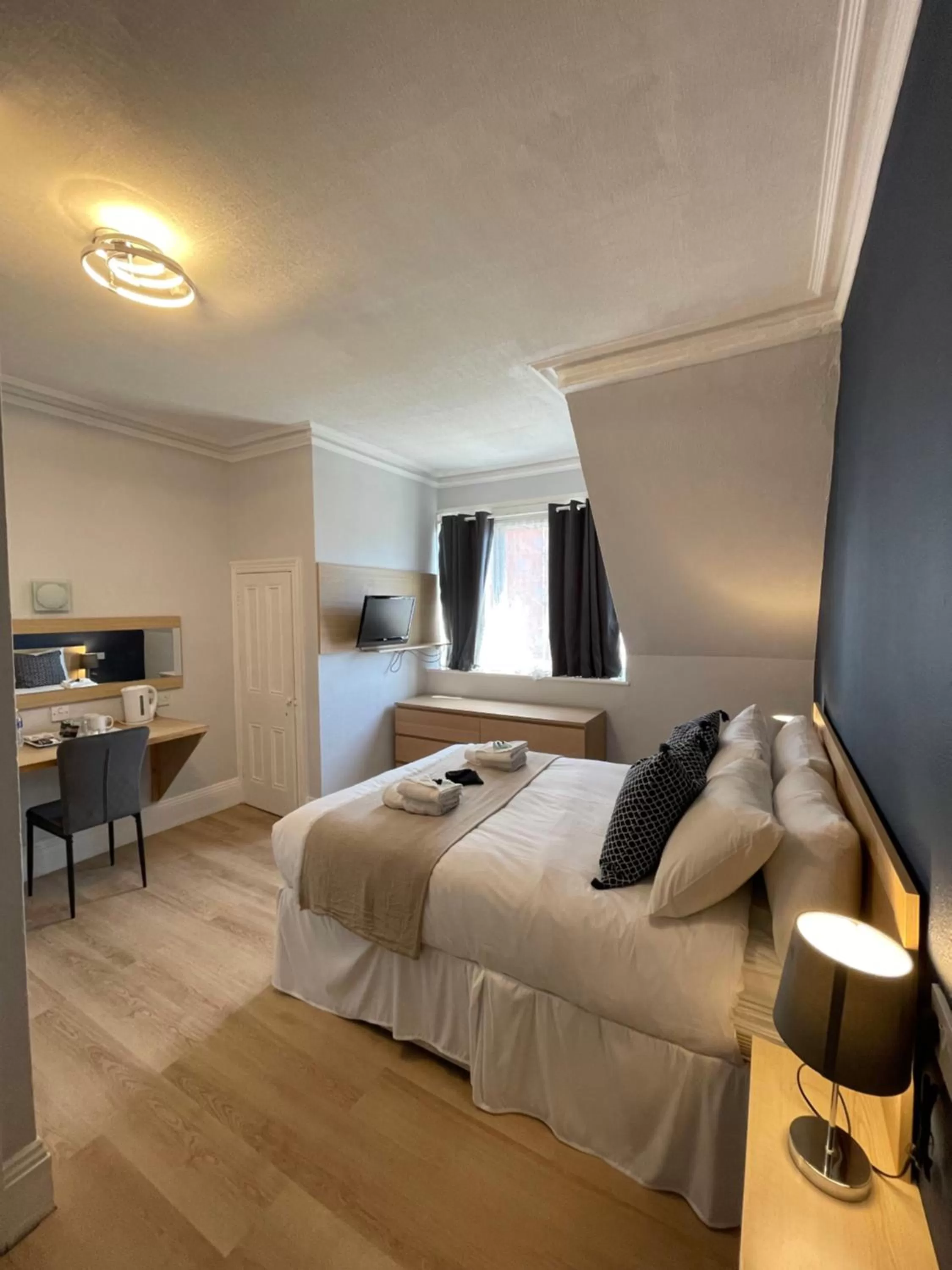 TV and multimedia, Bed in The Silver How