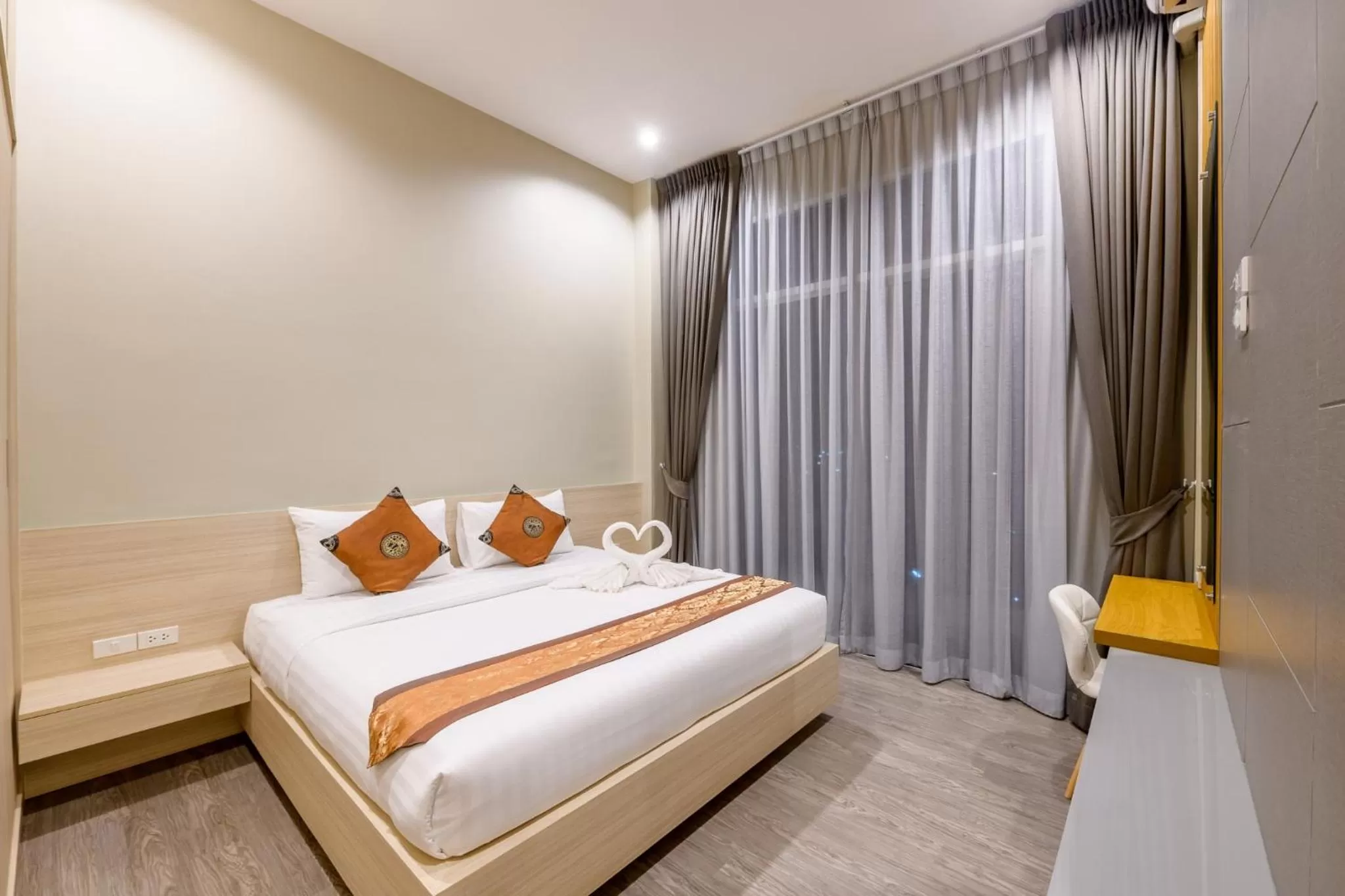 Photo of the whole room, Bed in UR The Private Huahin