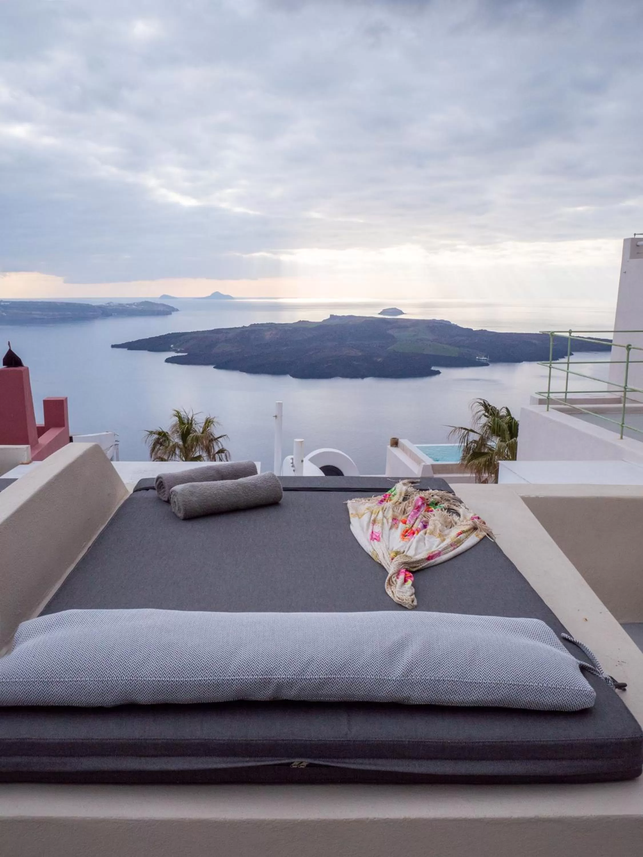 Caldera Cliff Illusion