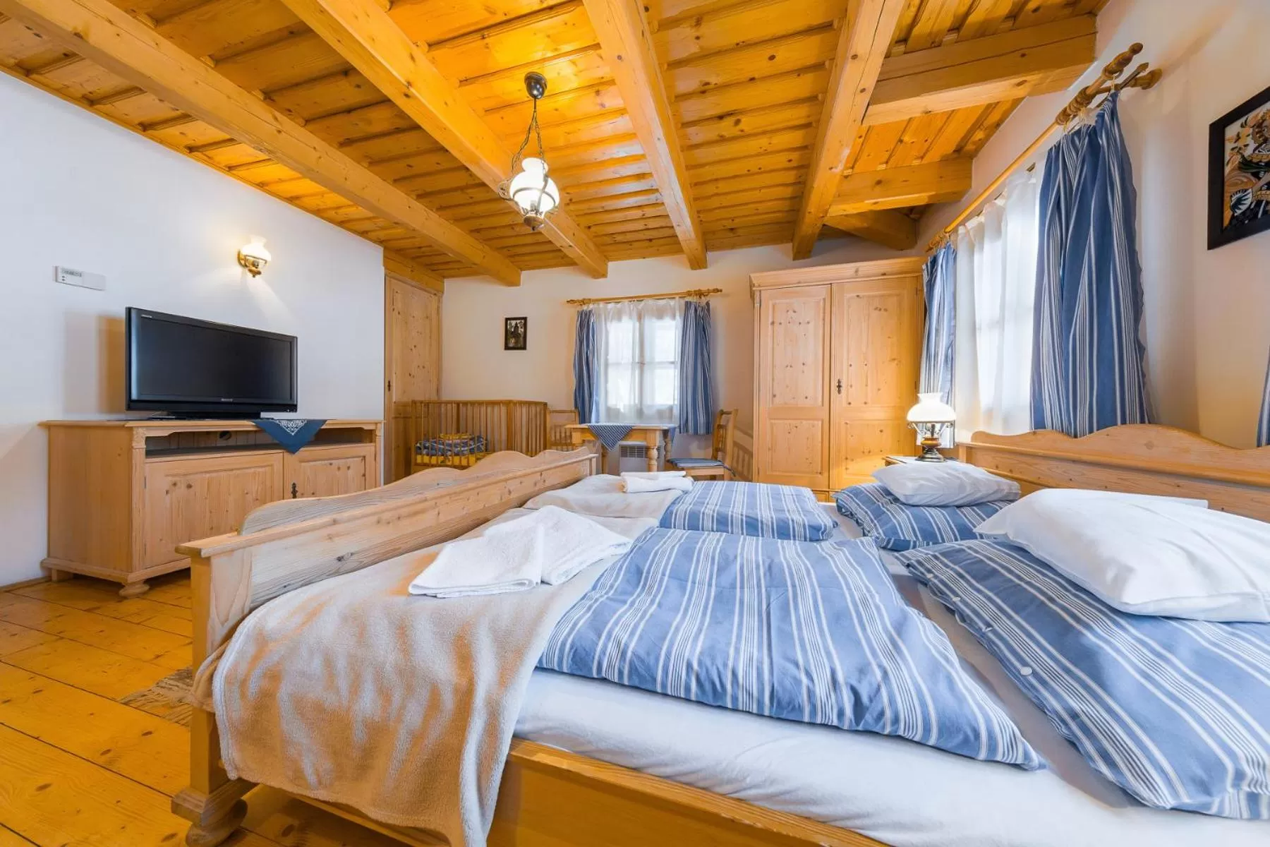 Superior Chalet in Valašské chalupy Resort