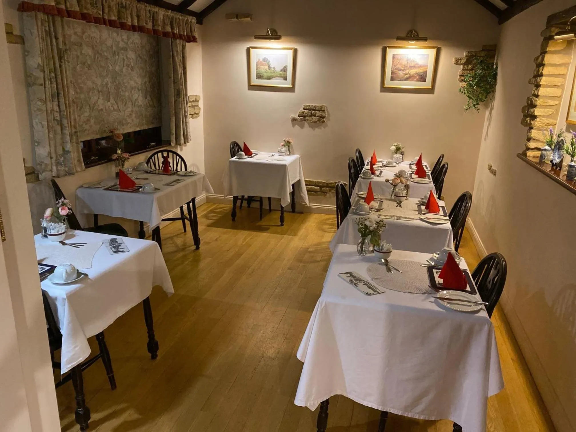 Dining area in Cotswold House