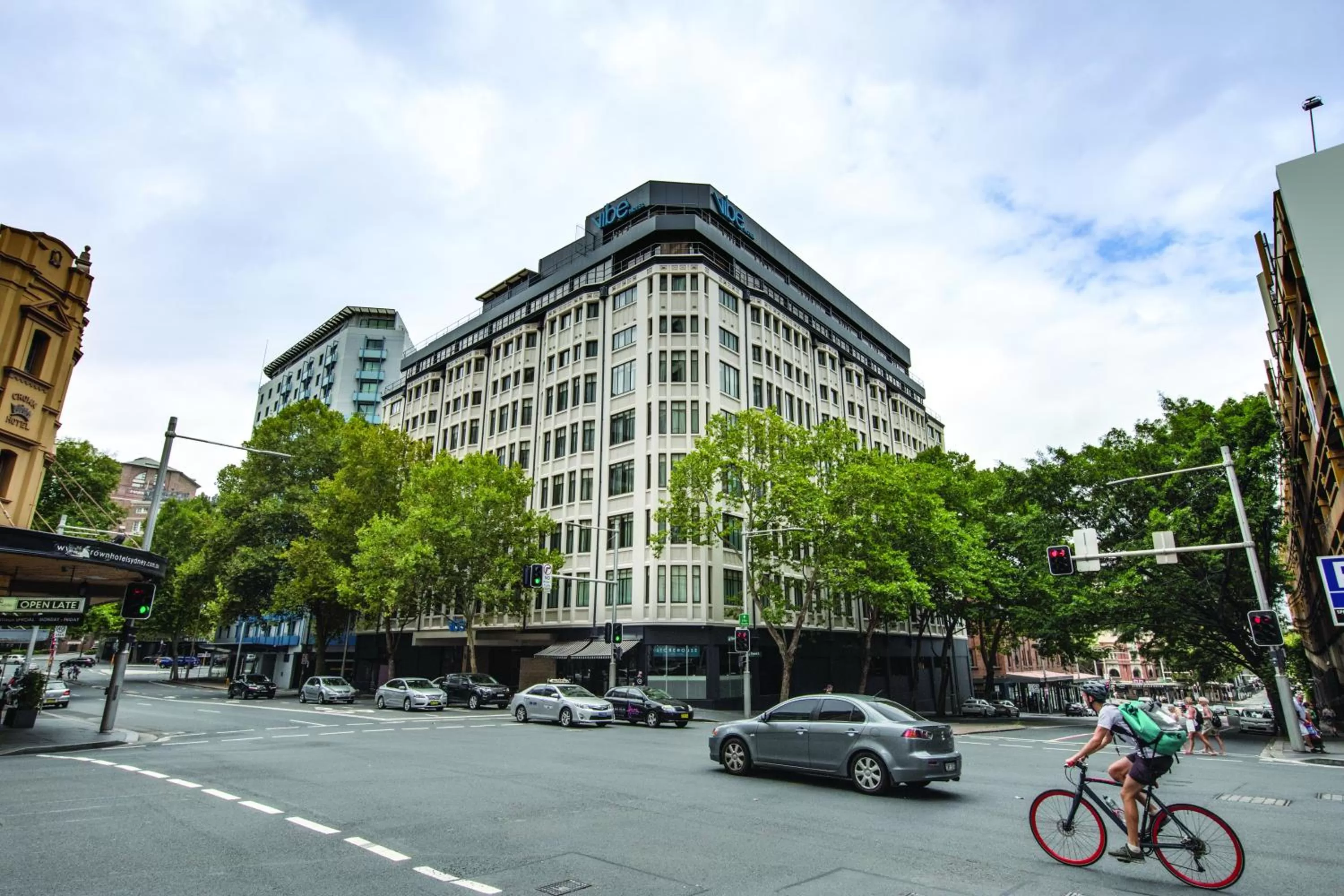 Property building in Vibe Hotel Sydney