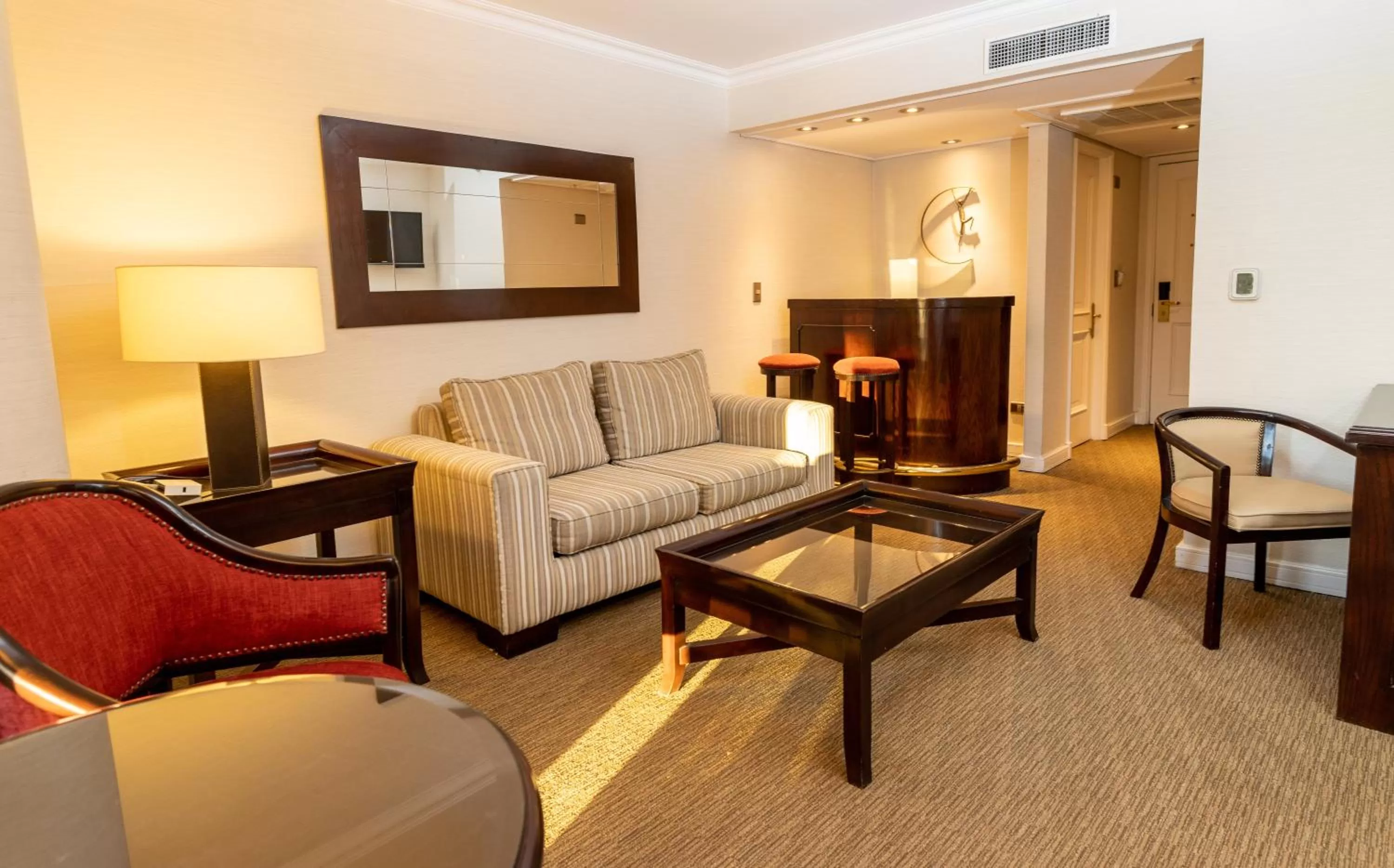 Living room in Wyndham Garden Santiago Kennedy