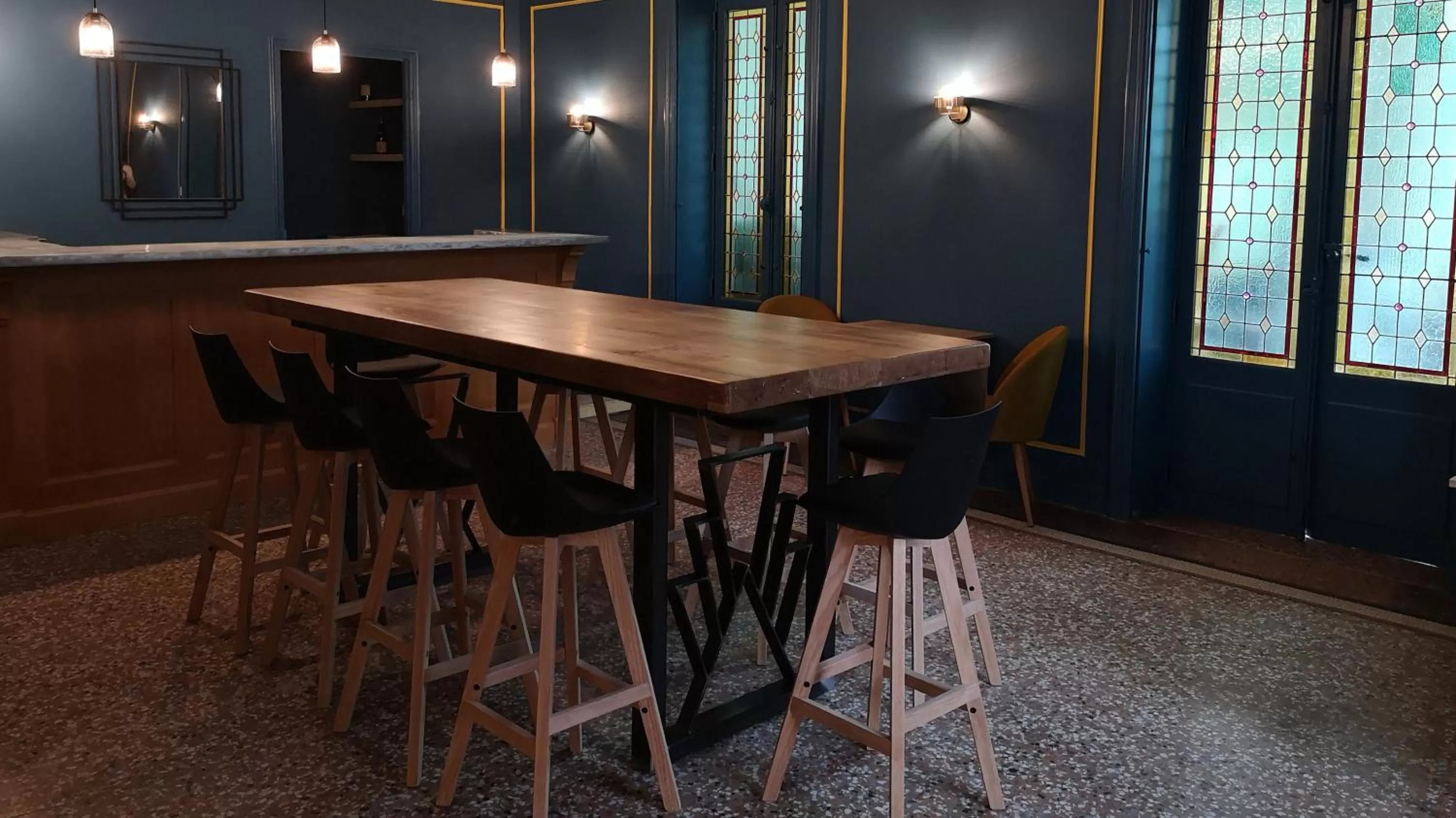 Restaurant/places to eat in Manoir le Roure