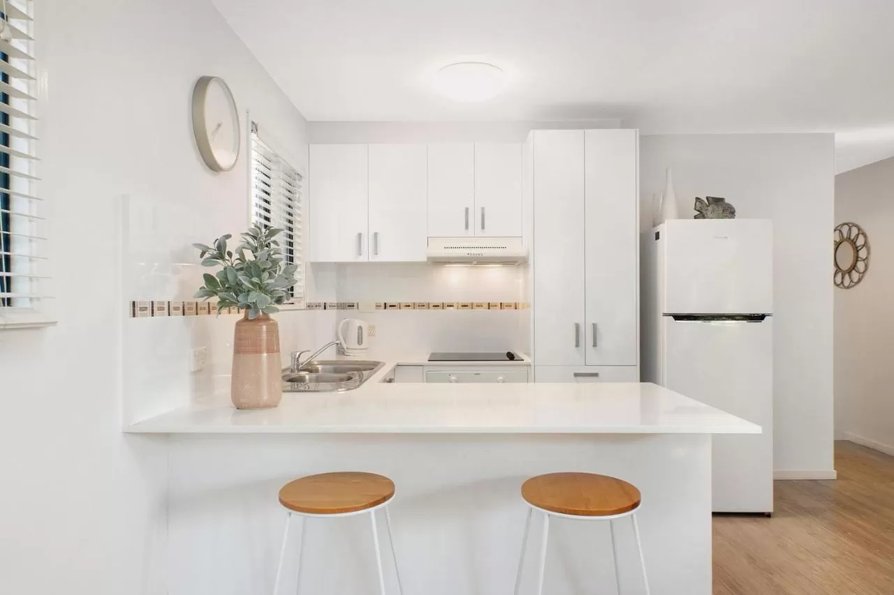 Kitchen or kitchenette in Gosamara Apartments