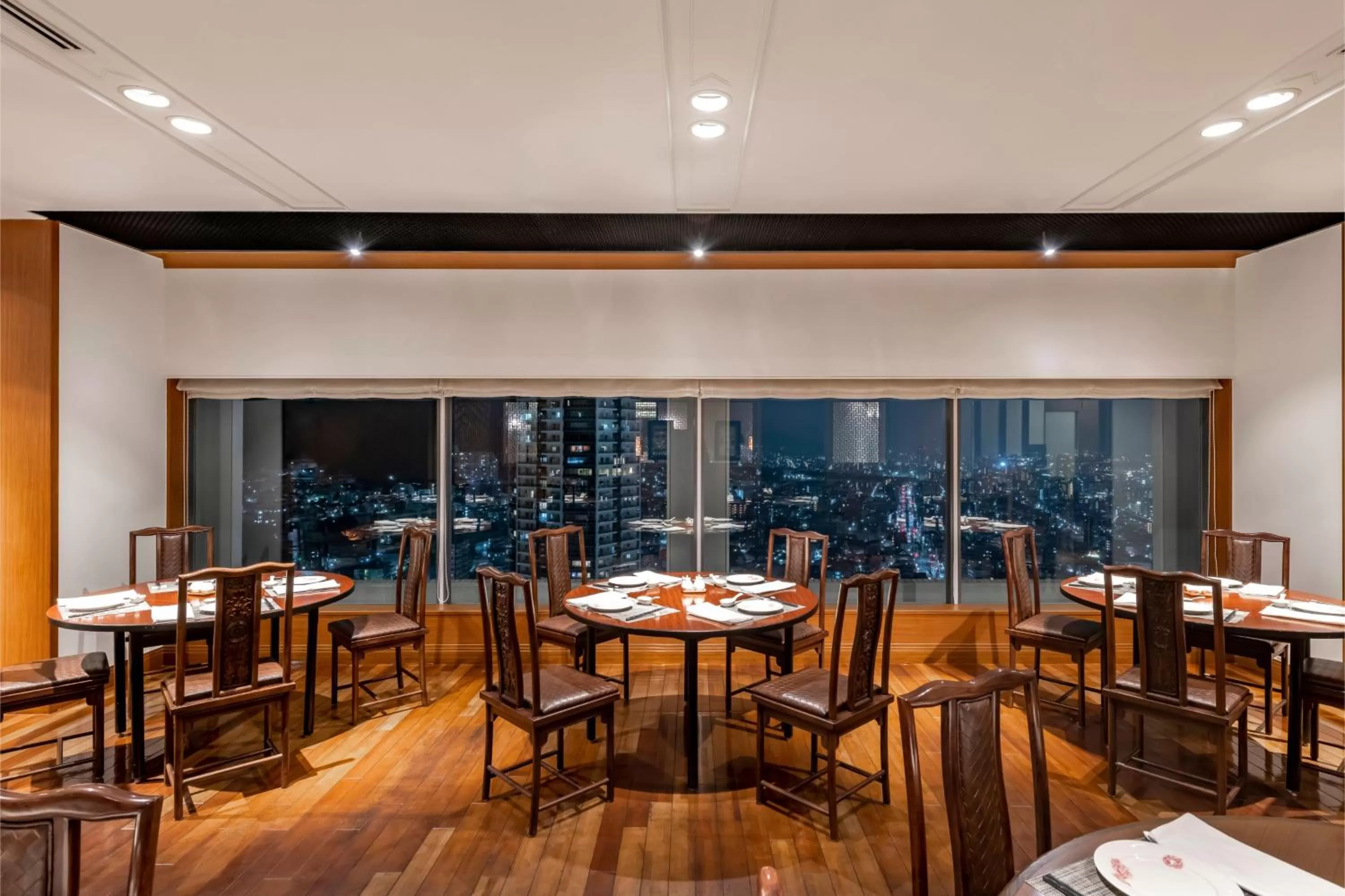 Restaurant/places to eat in ANA Crowne Plaza Kobe by IHG