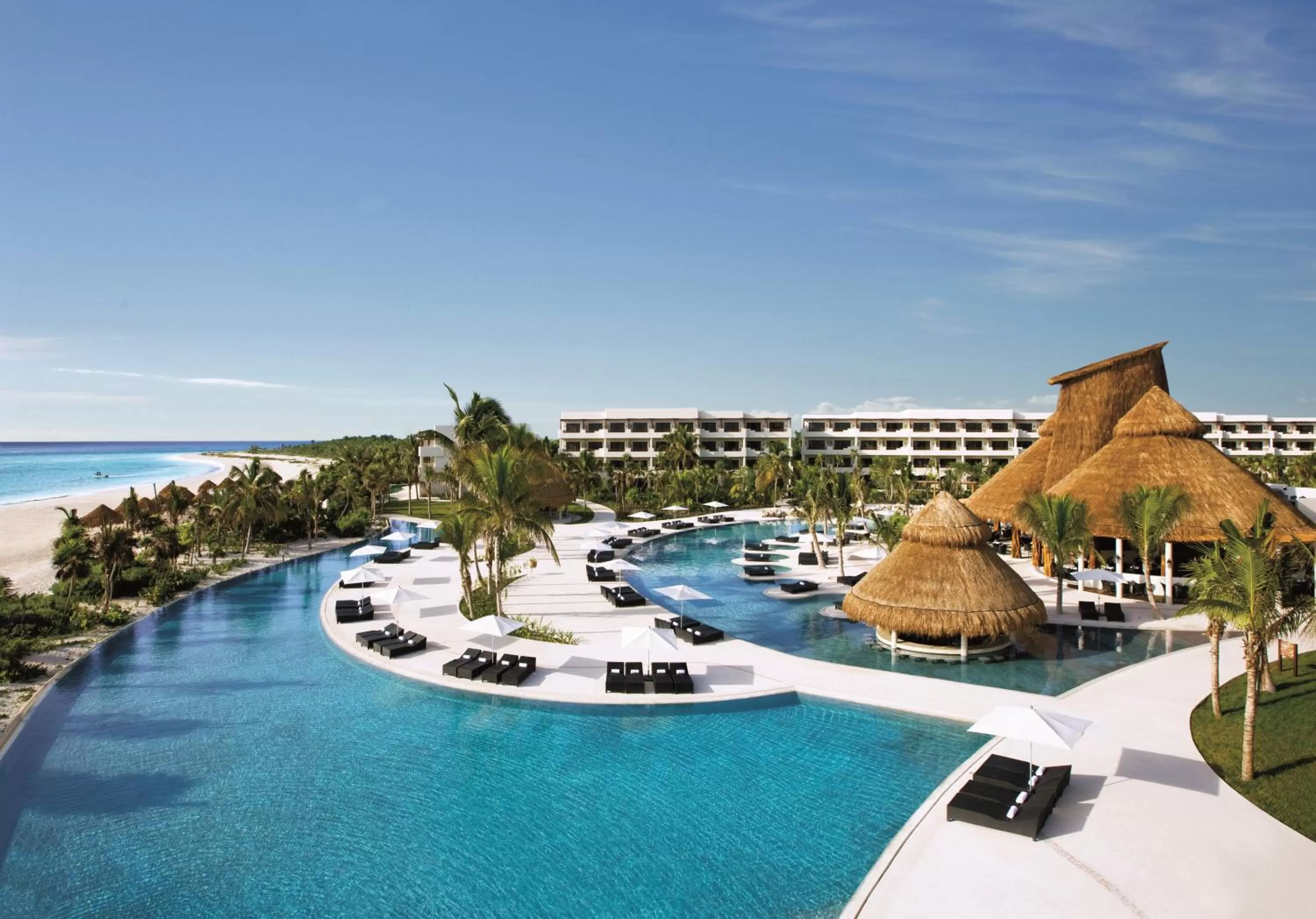 Property building in Secrets Maroma Beach Riviera Cancun - Adults only
