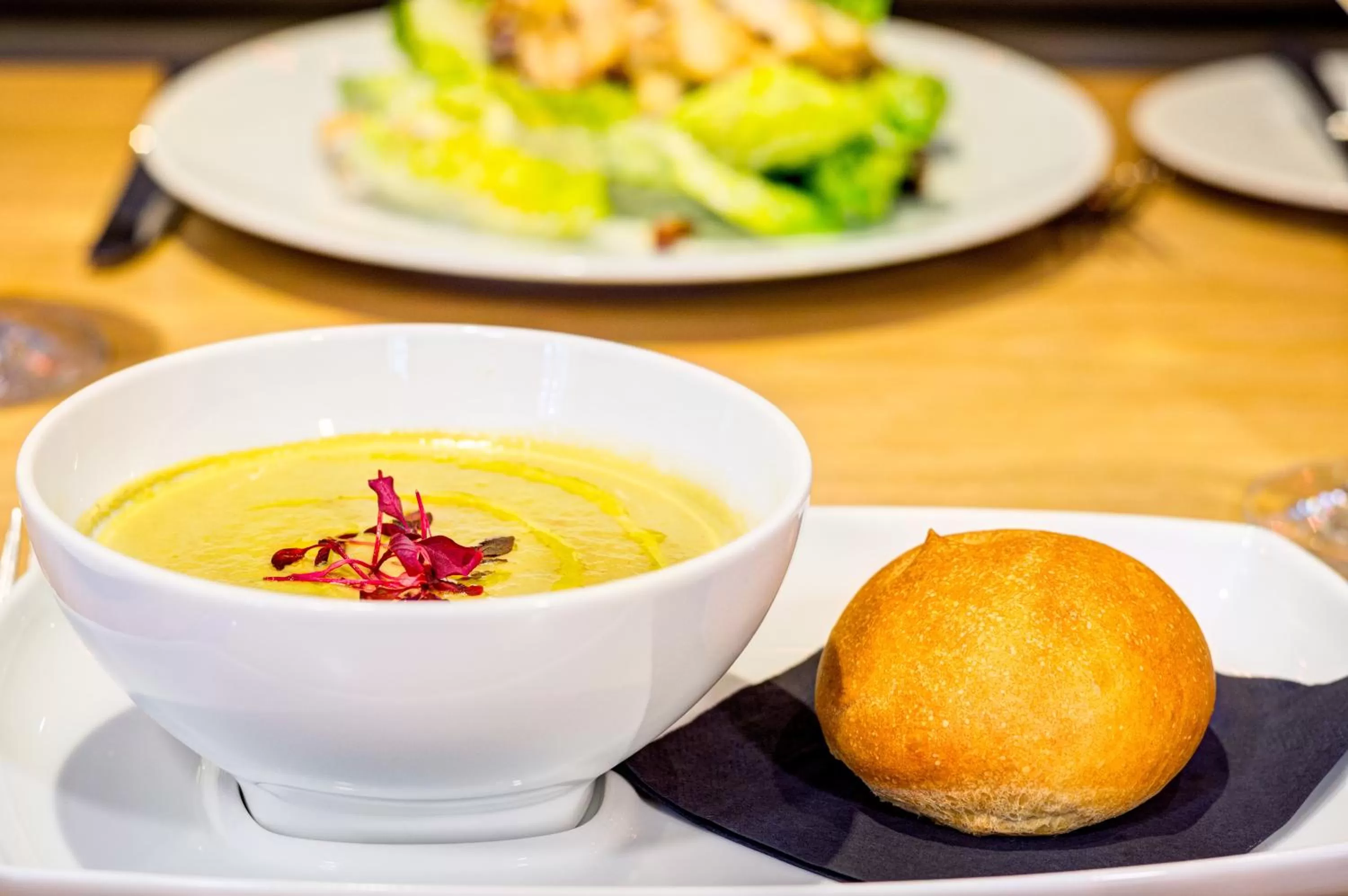 Food in Apex Temple Court Hotel