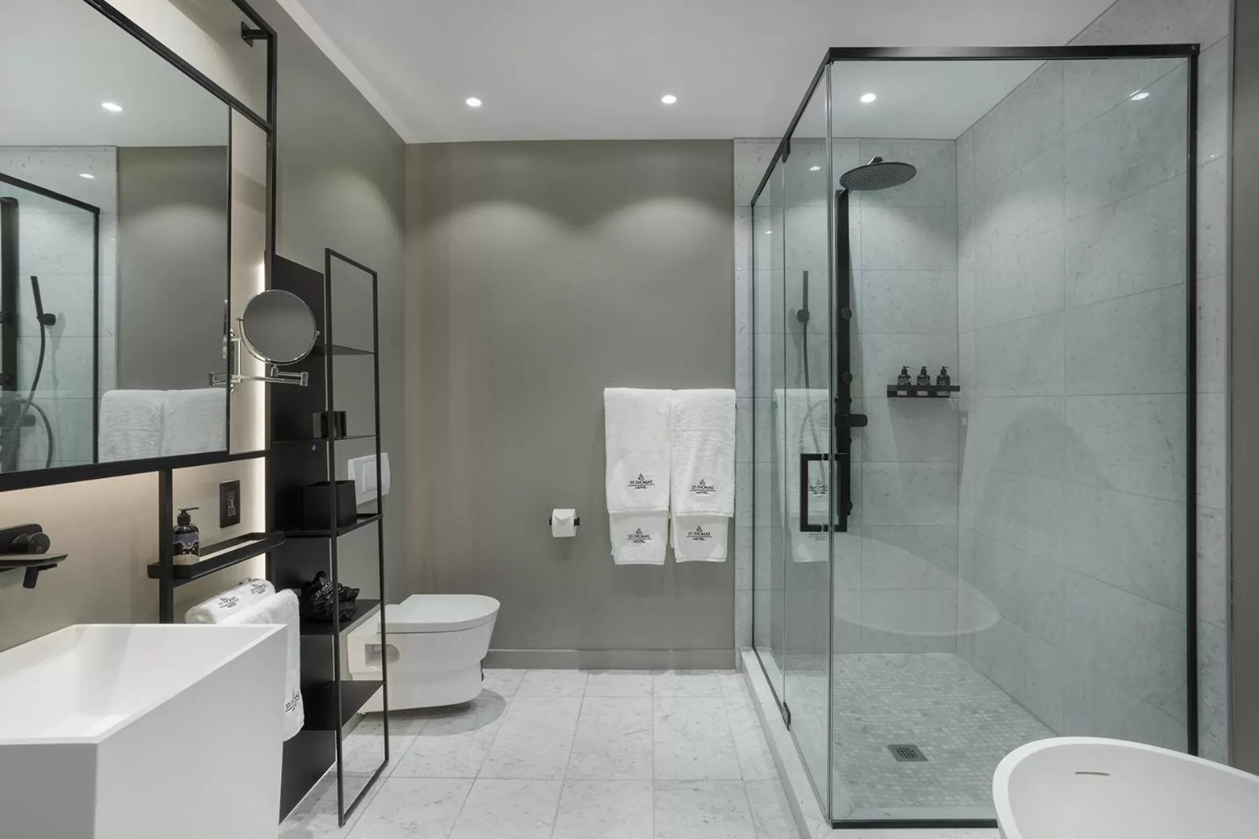 Bathroom in Hotel St.Thomas