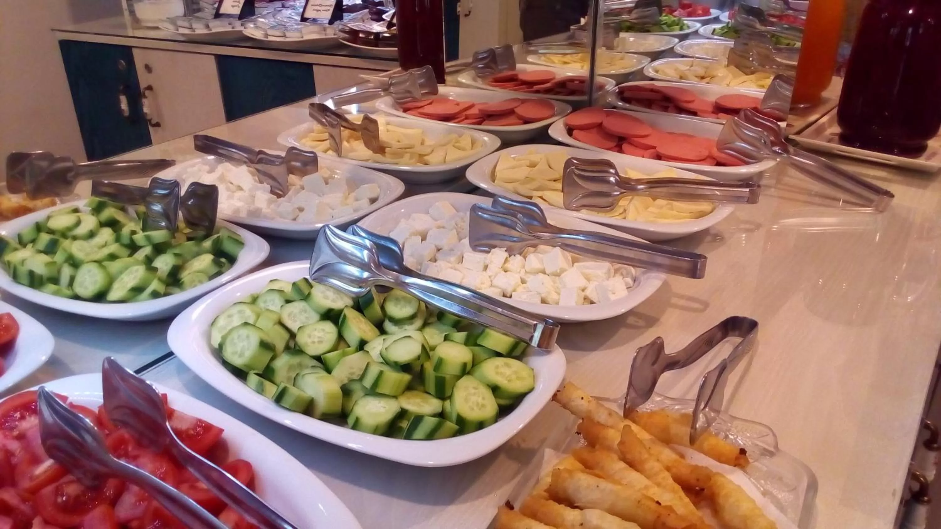 Buffet breakfast in Olimpiyat Hotel Izmir