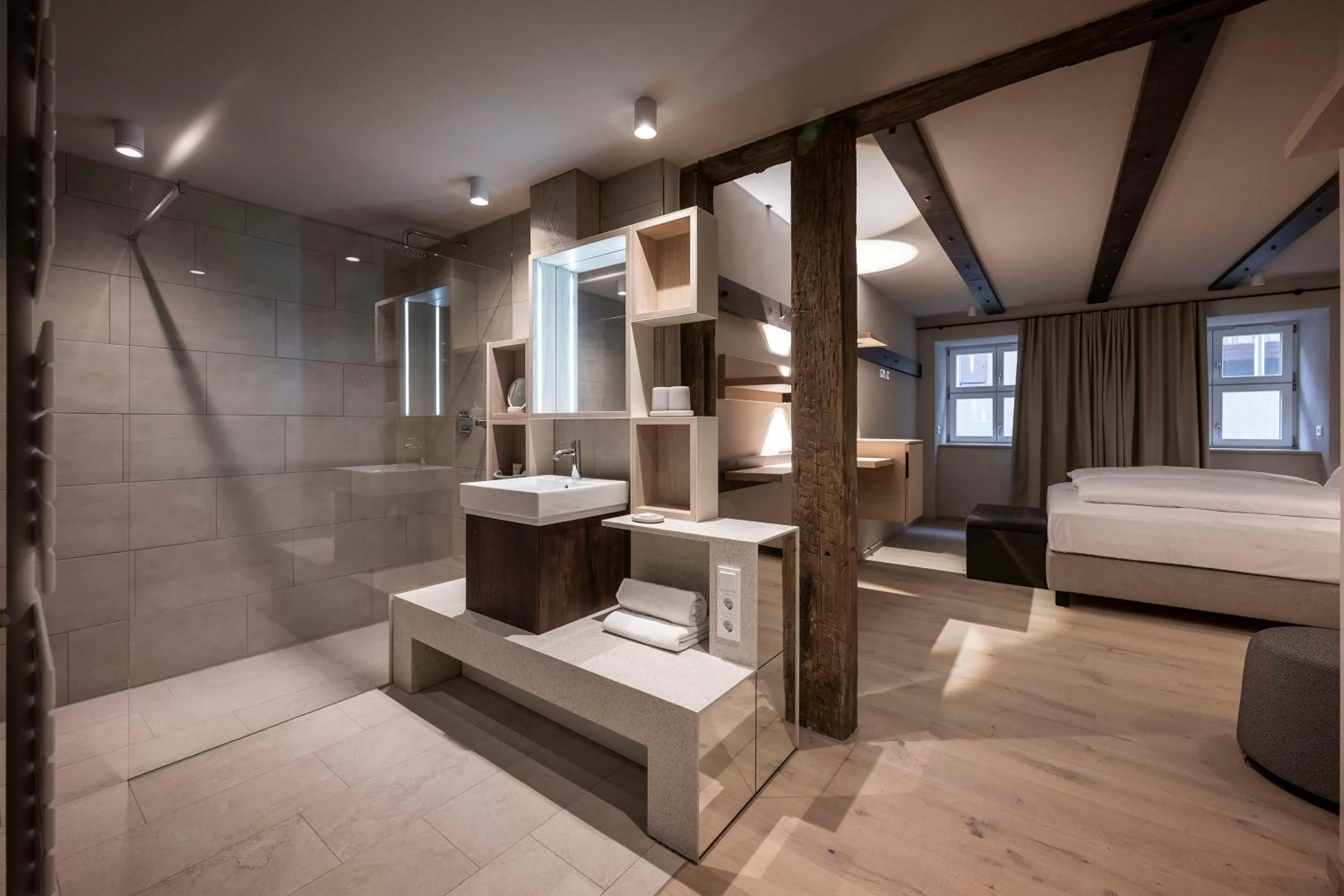 Bathroom, Bed in HOTEL & SPA Goldene Rose