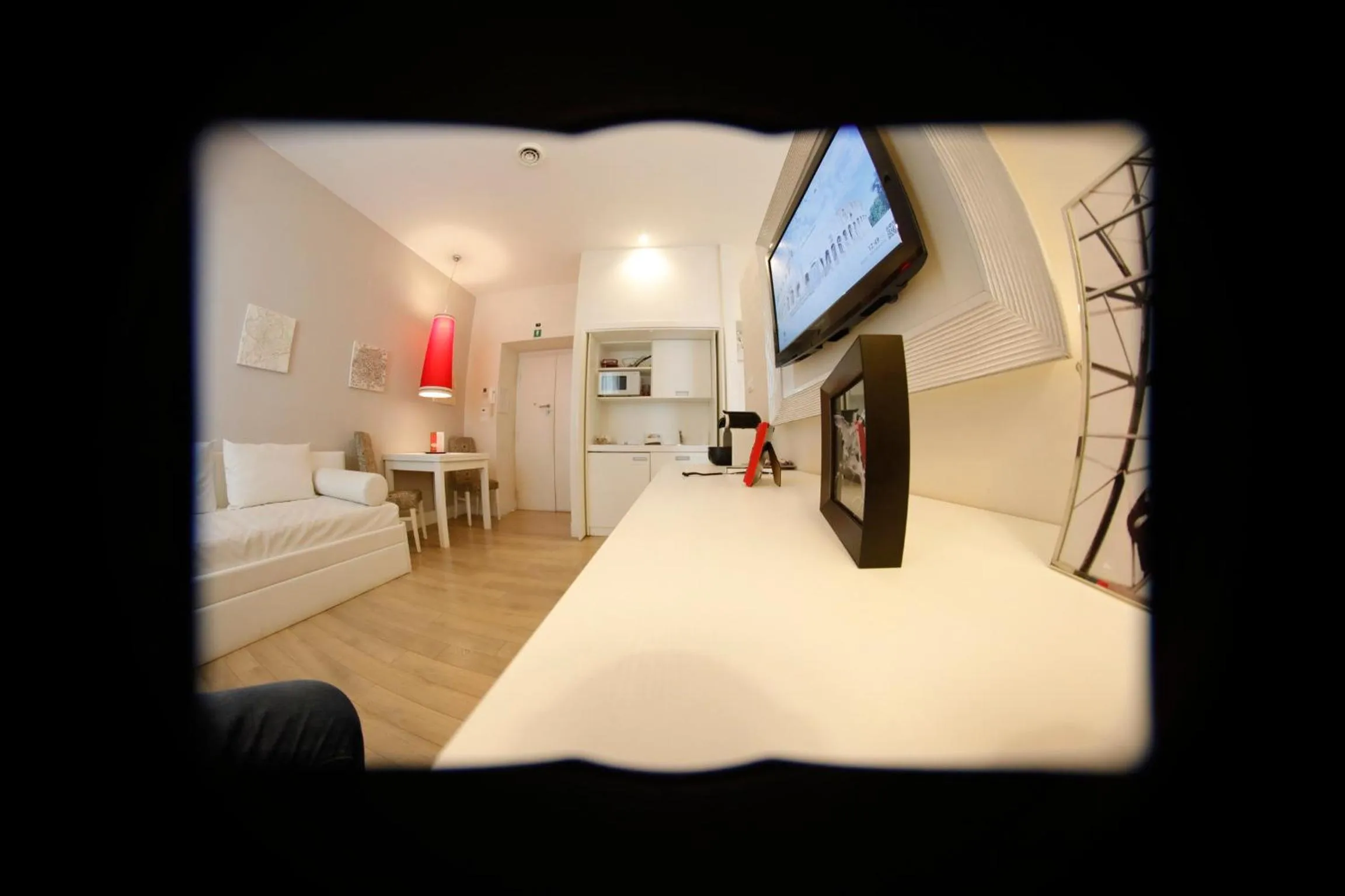 Photo of the whole room, Bed in Tullia&Prisca Relais