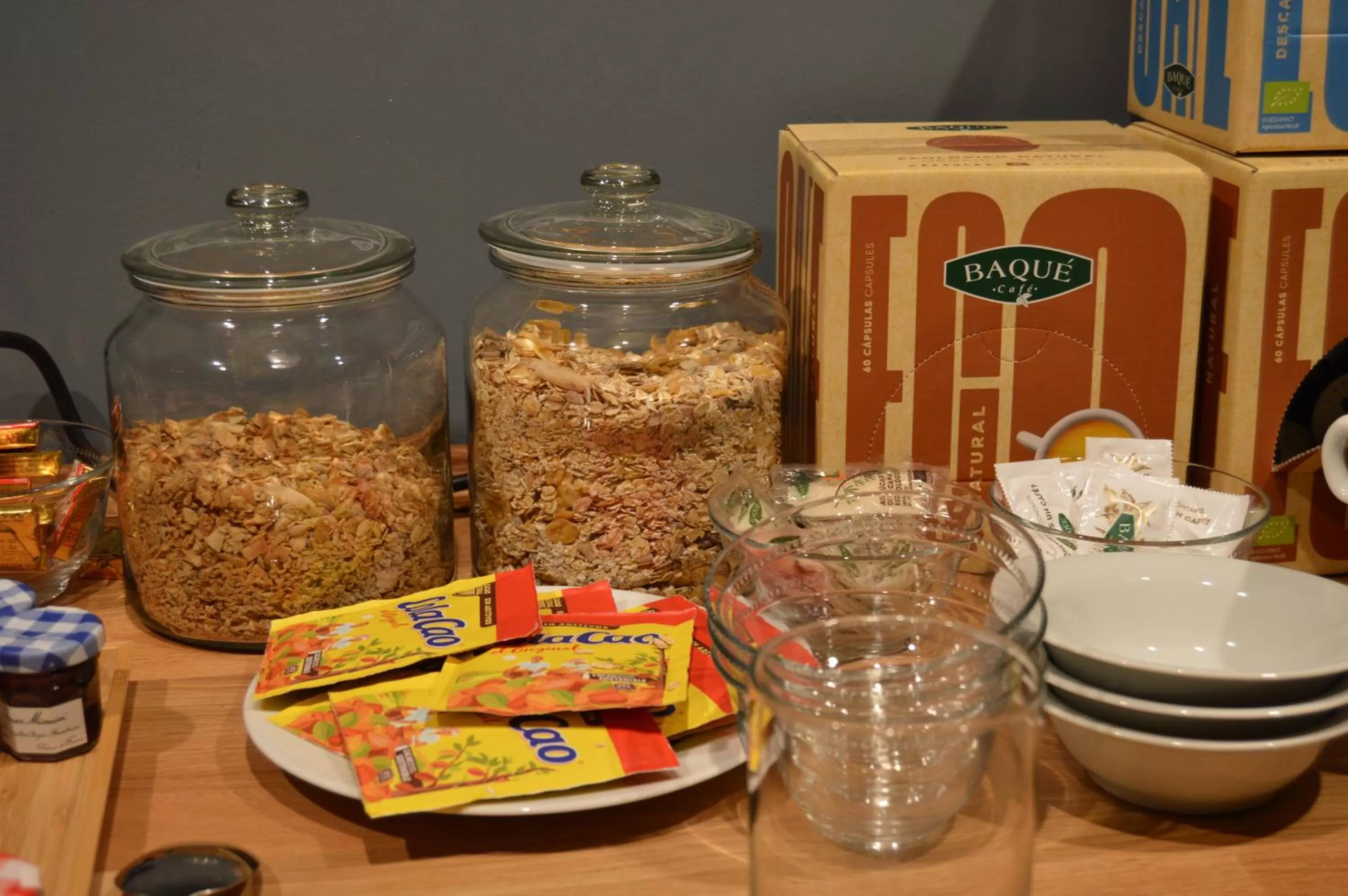 Food in M&UGA Hotela