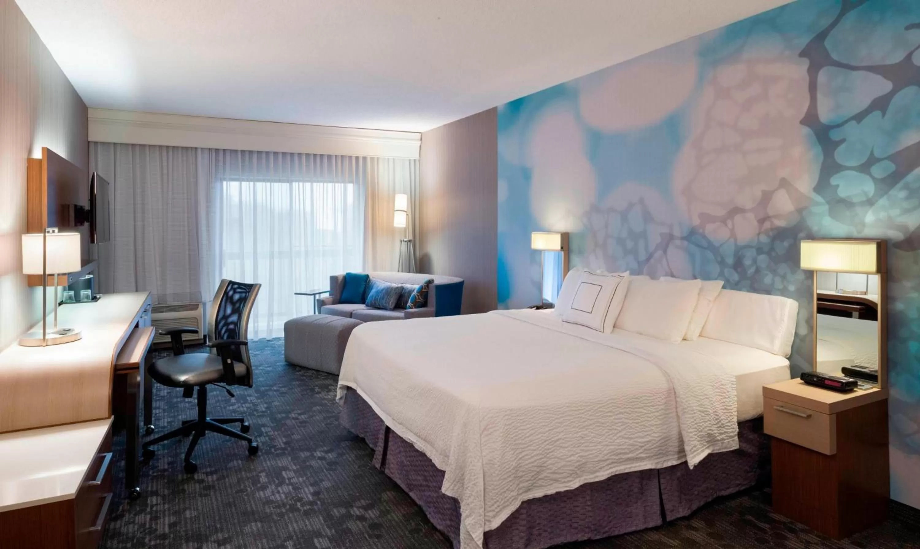 Bed in Courtyard by Marriott Scranton Montage Mountain