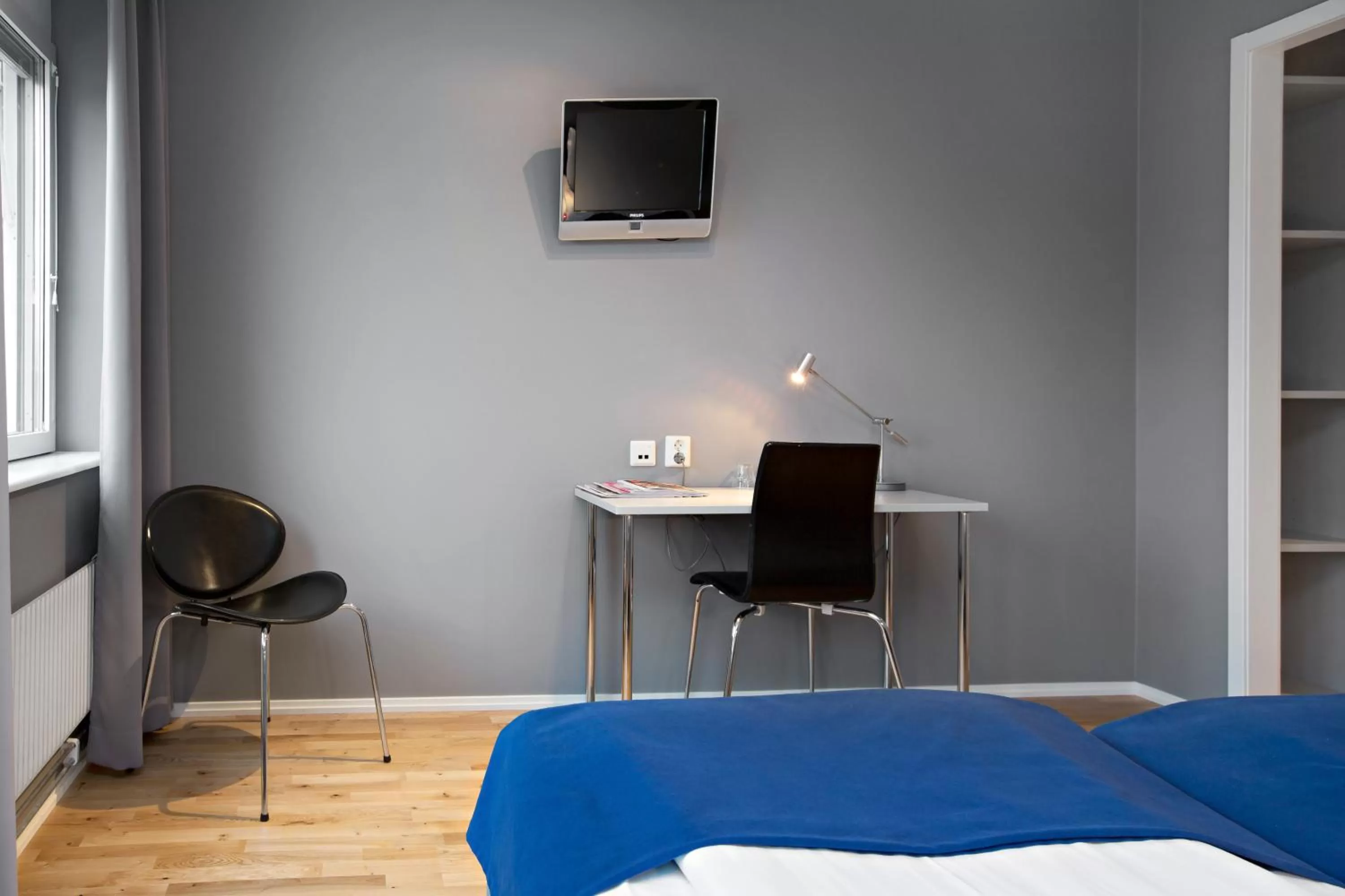 TV/Entertainment Center in Connect Hotel Stockholm