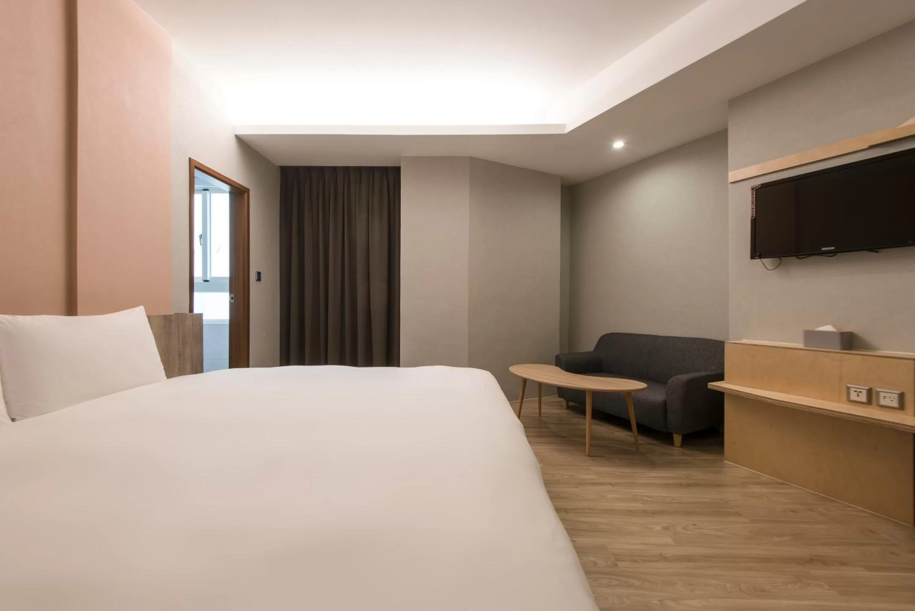 Bed in Sparrow Hotel