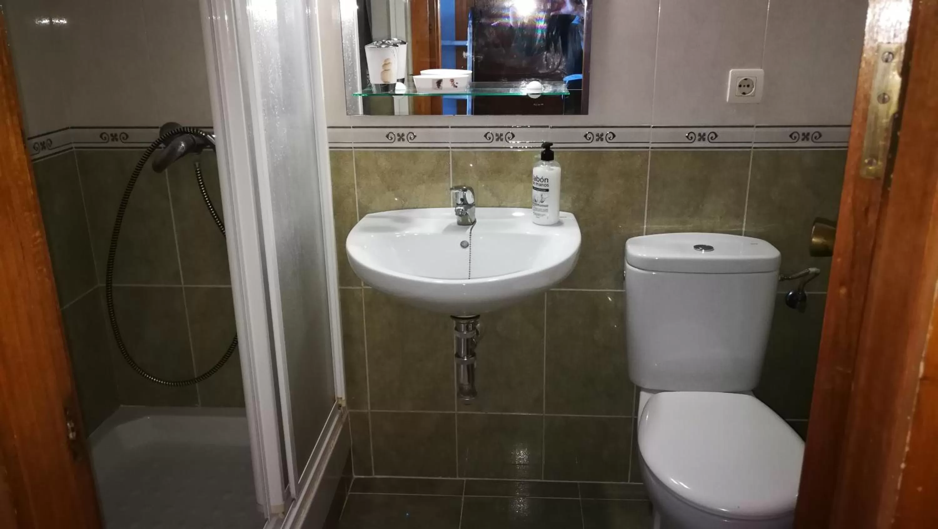 Bathroom in Benalmadena ,apartamento-Estudio primera Línea de Playa