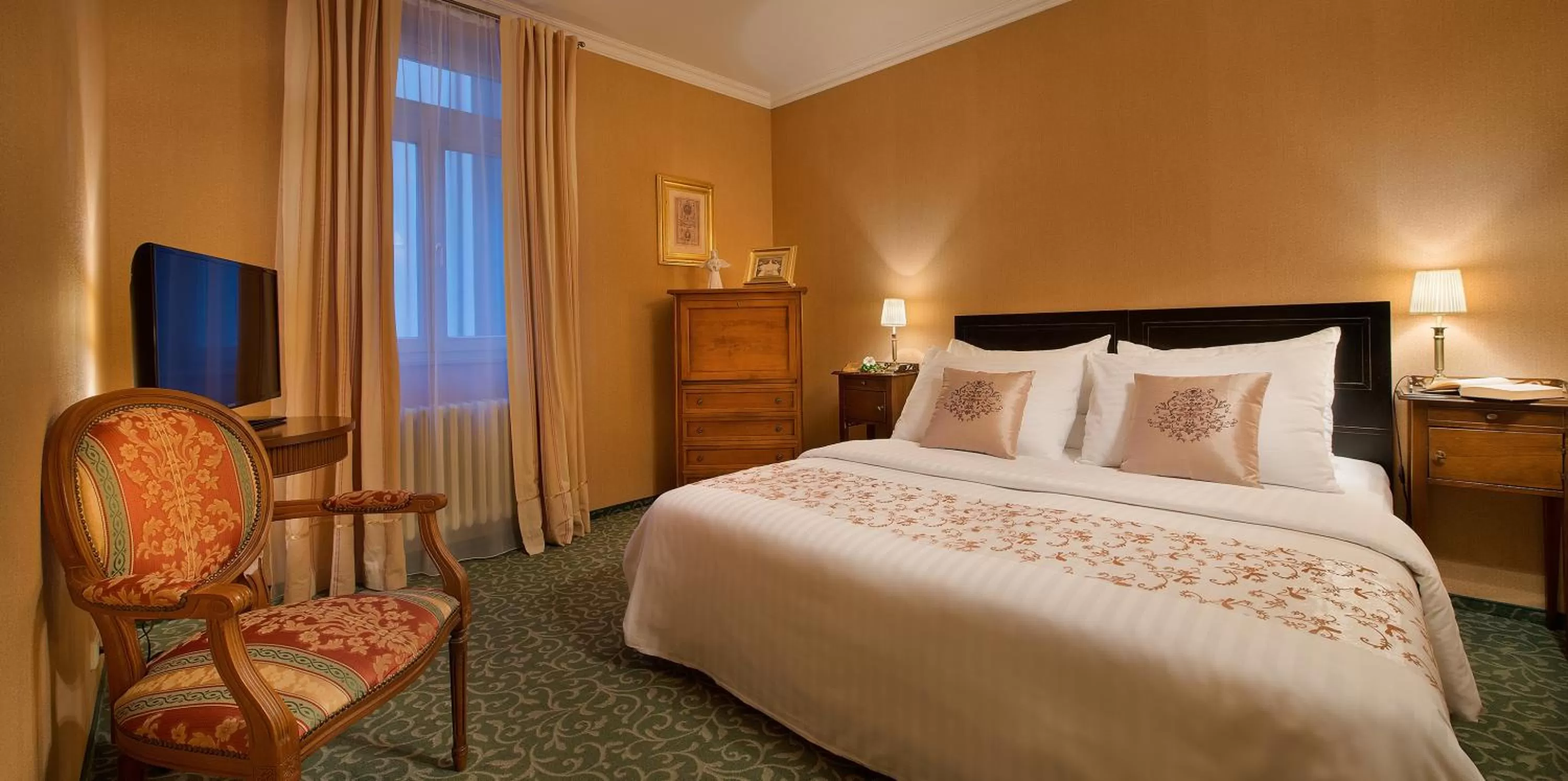 Bedroom, Bed in Hotel Angelis