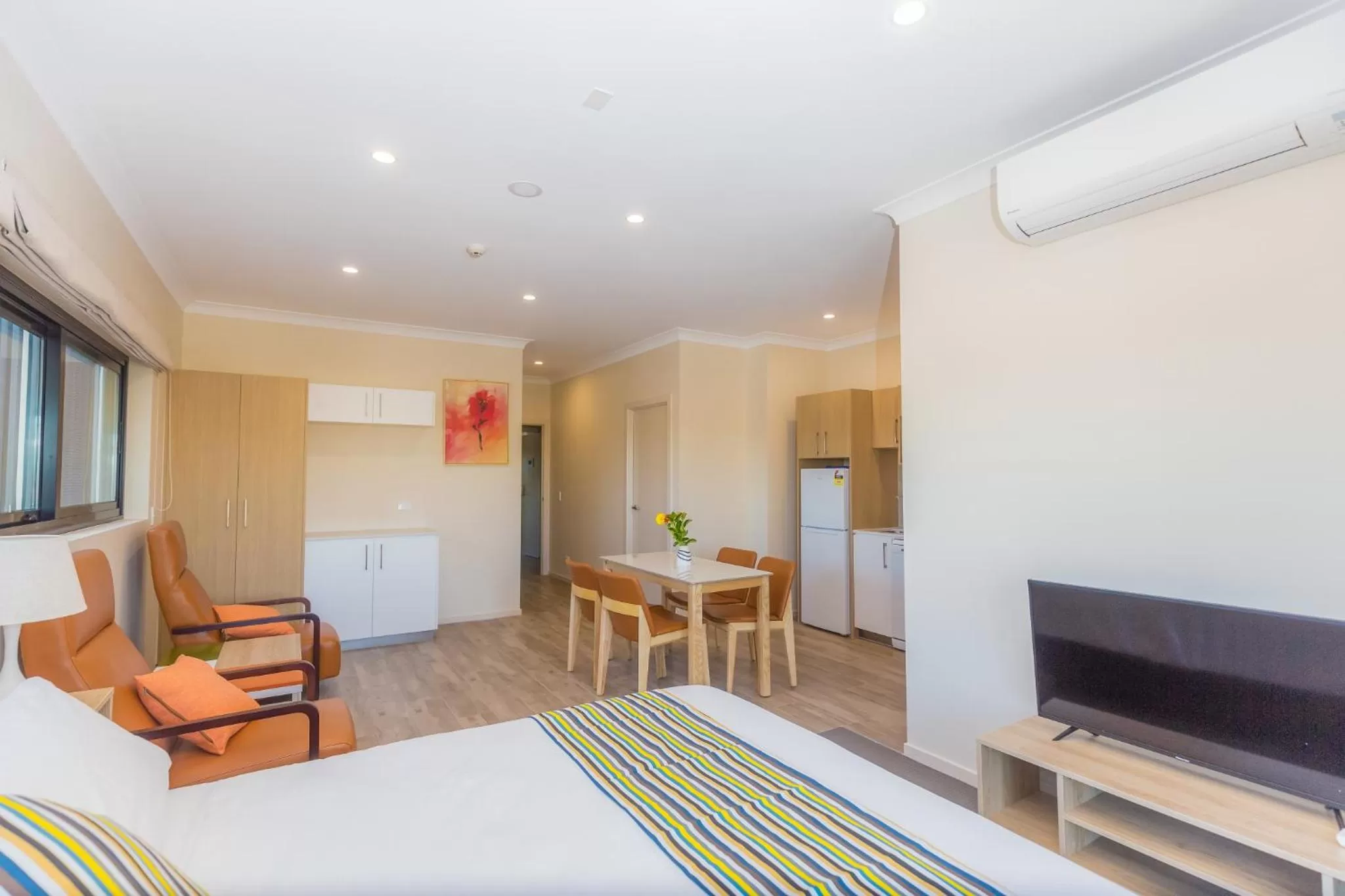 Bed in The Windsor, Hotel Rooms & Apartments