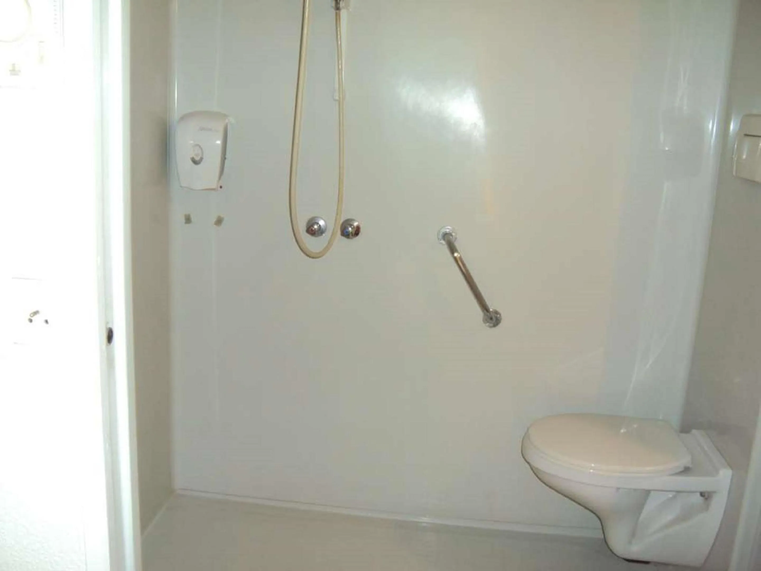 Bathroom in Premiere Classe St Etienne Nord Villars