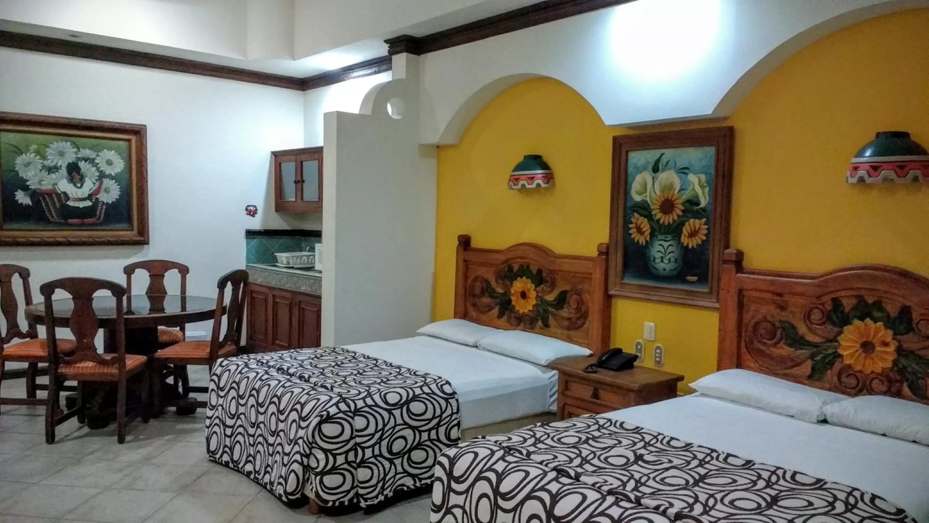 TV and multimedia, Bed in Suites Flamboyanes