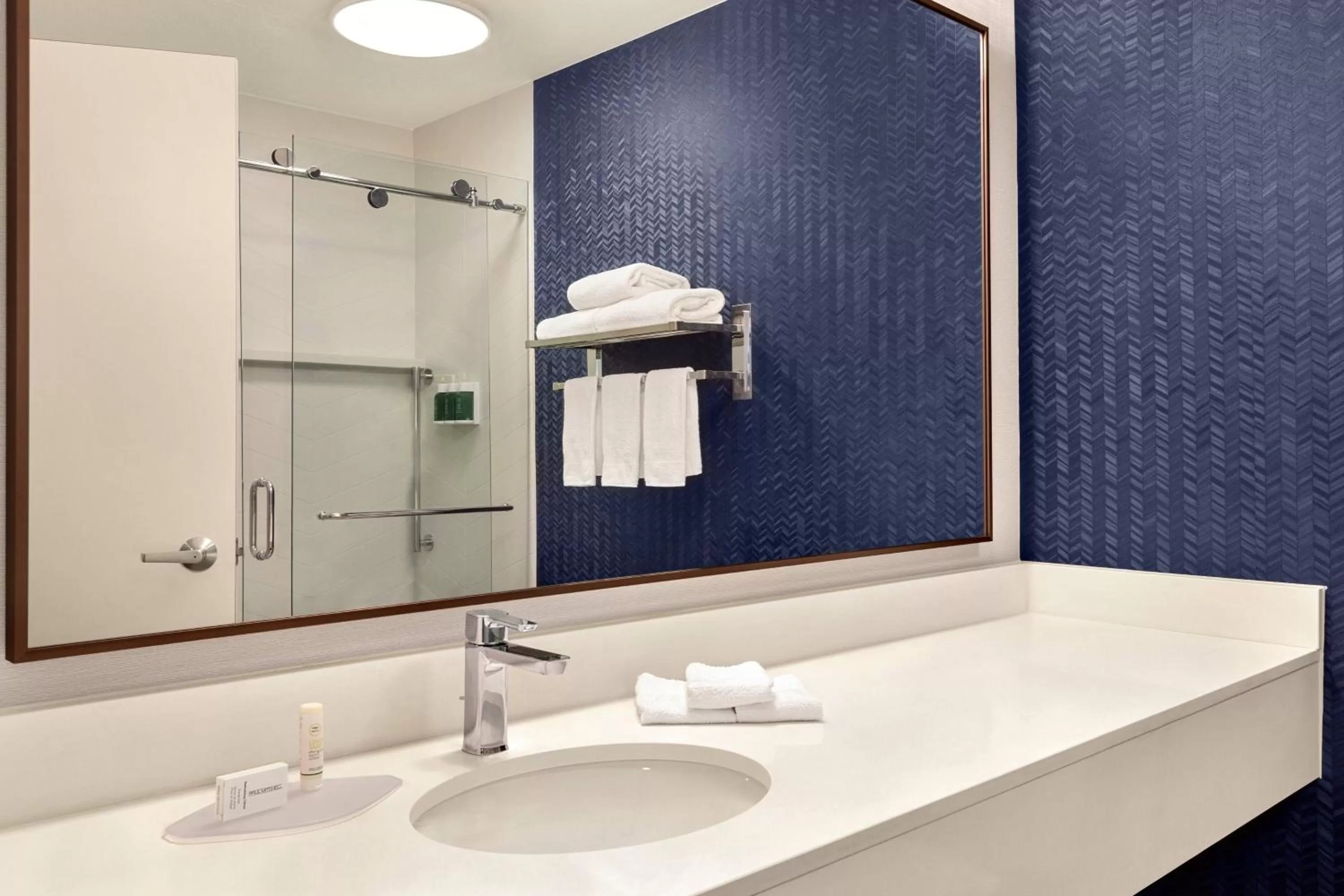 Bathroom in Fairfield Inn Erie Millcreek Mall