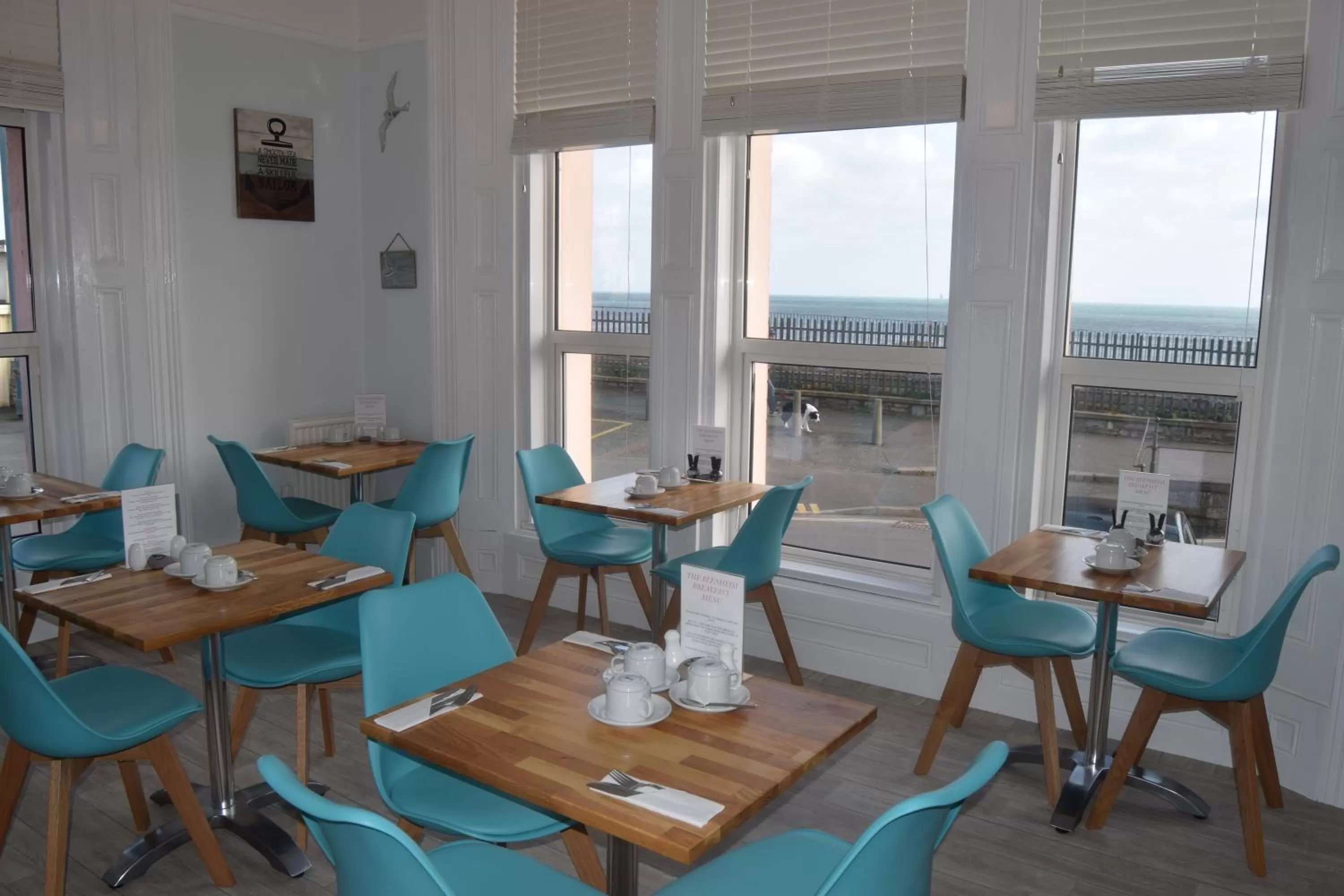 Food and drinks, Restaurant/Places to Eat in The Blenheim