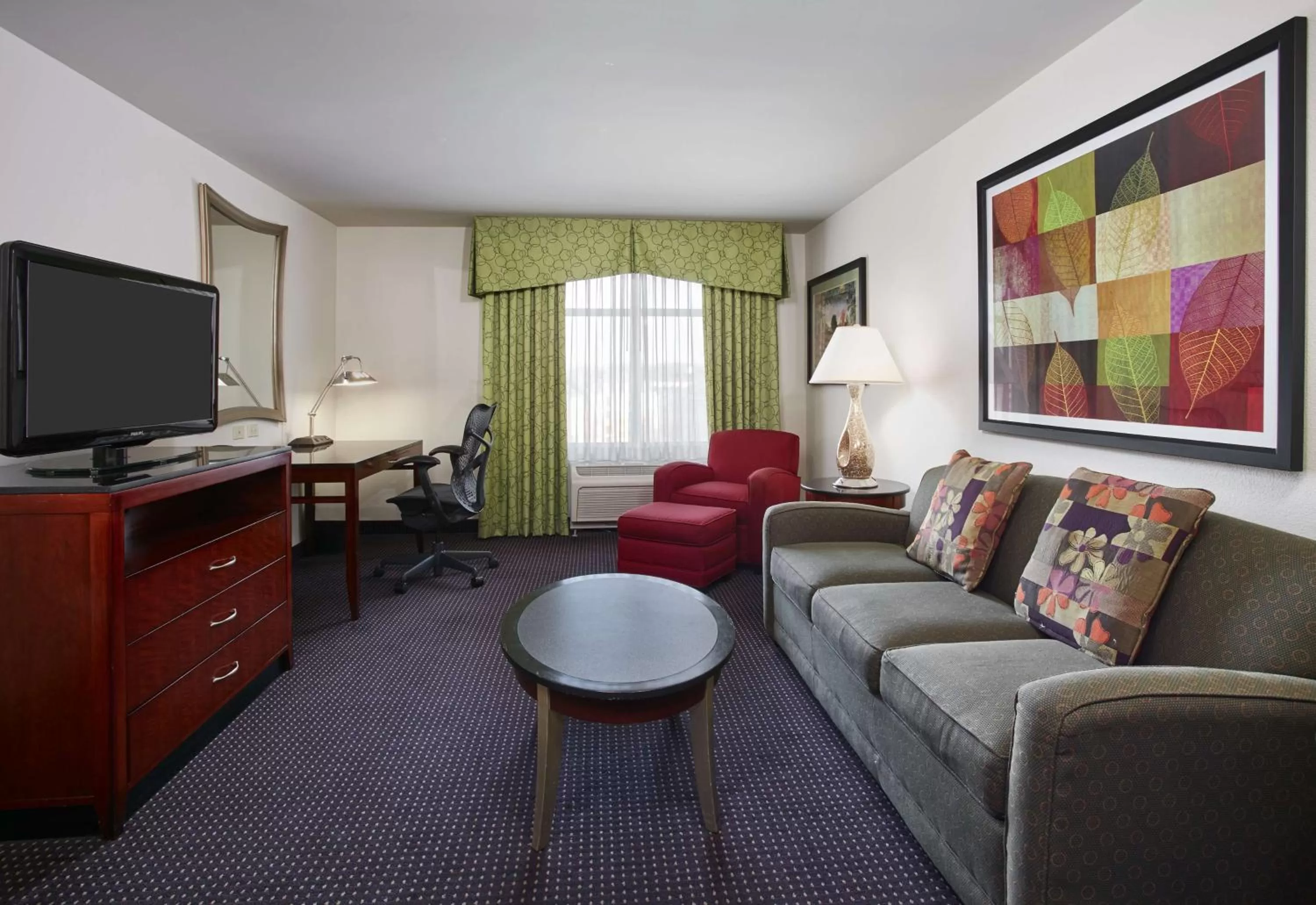 Living room in Hilton Garden Inn Rockville - Gaithersburg