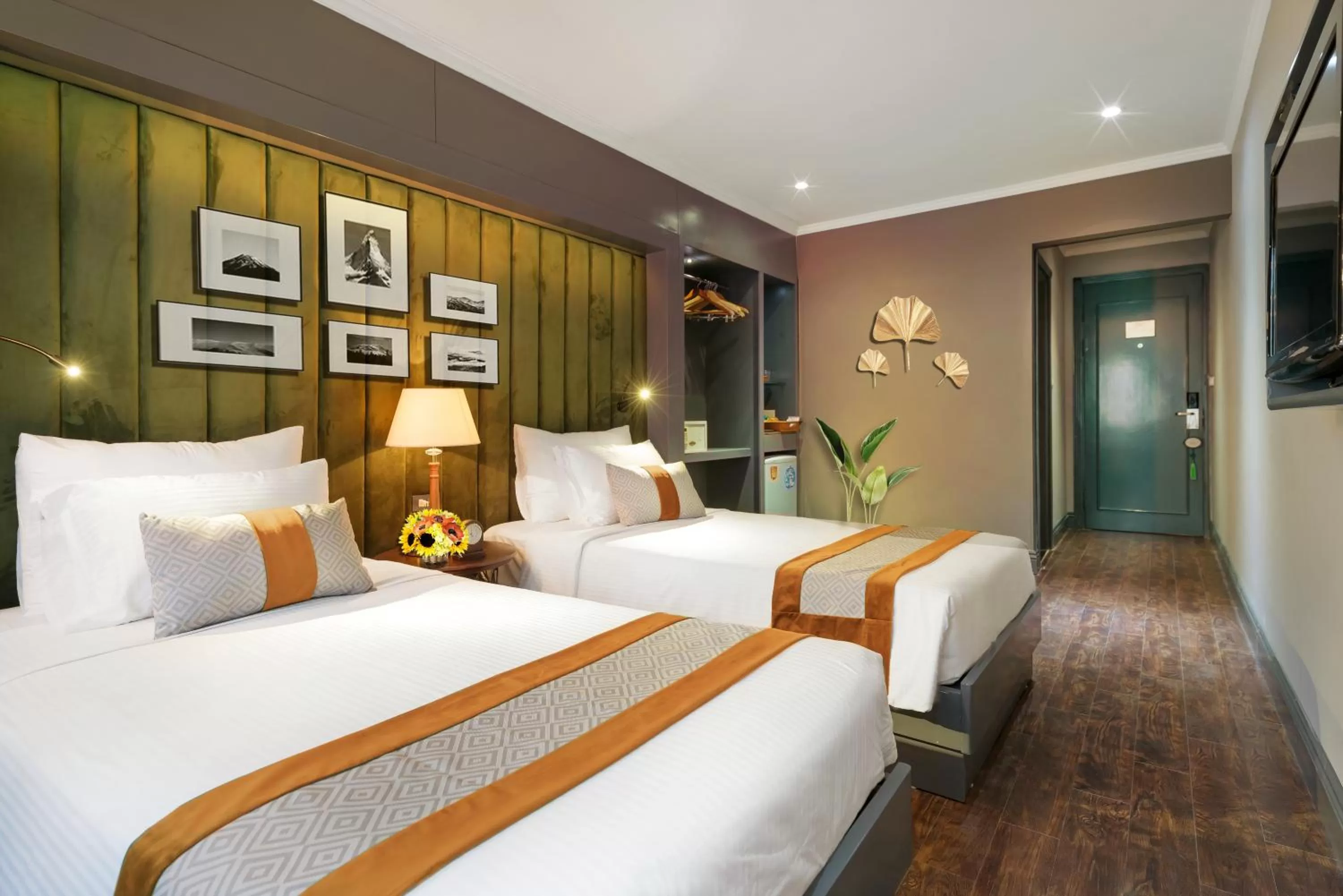 Bedroom, Bed in Hanoi Center Silk Hotel & Travel